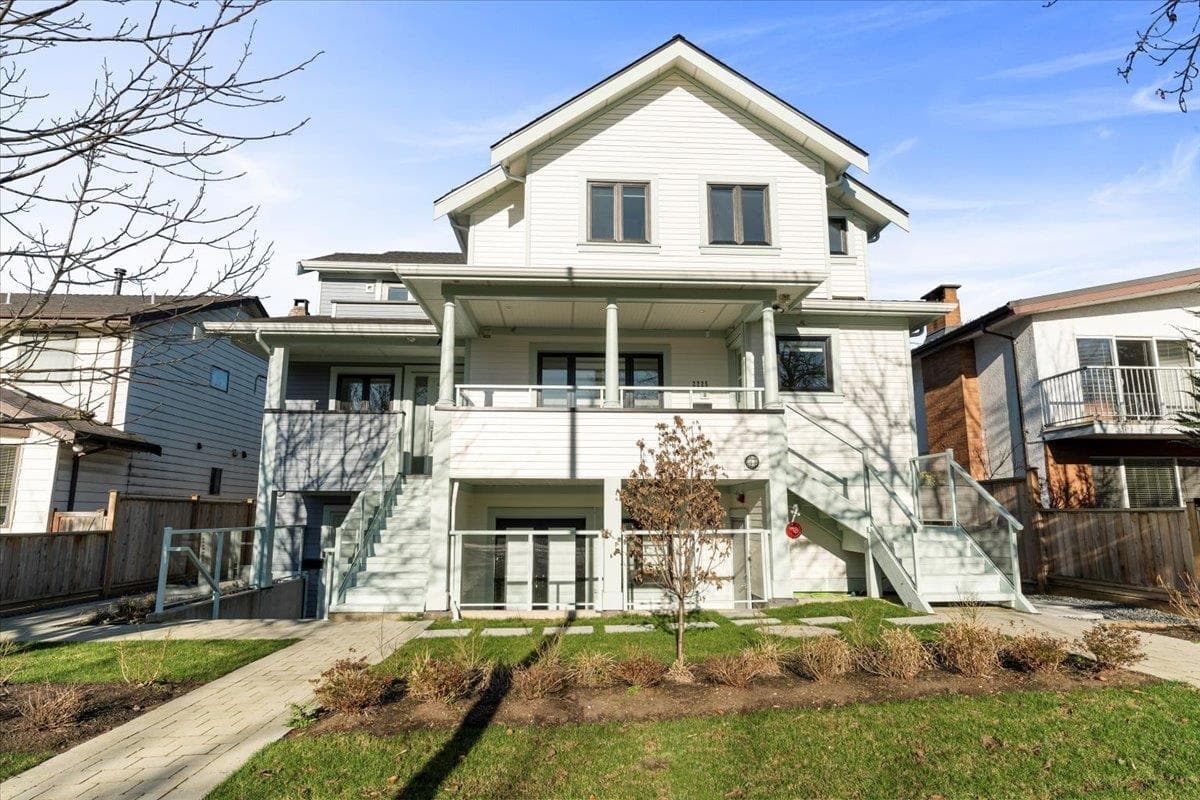 2227 W 16th Avenue, Vancouver, V6K 3B4 — photo 1