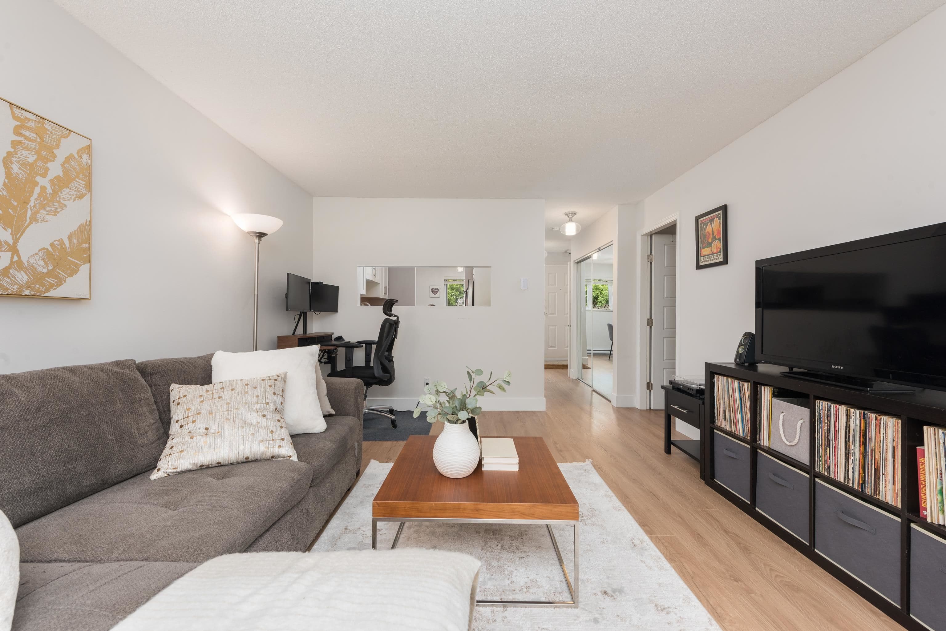104 - 1330 Graveley Street, Vancouver, V5L 3A2 — photo 3