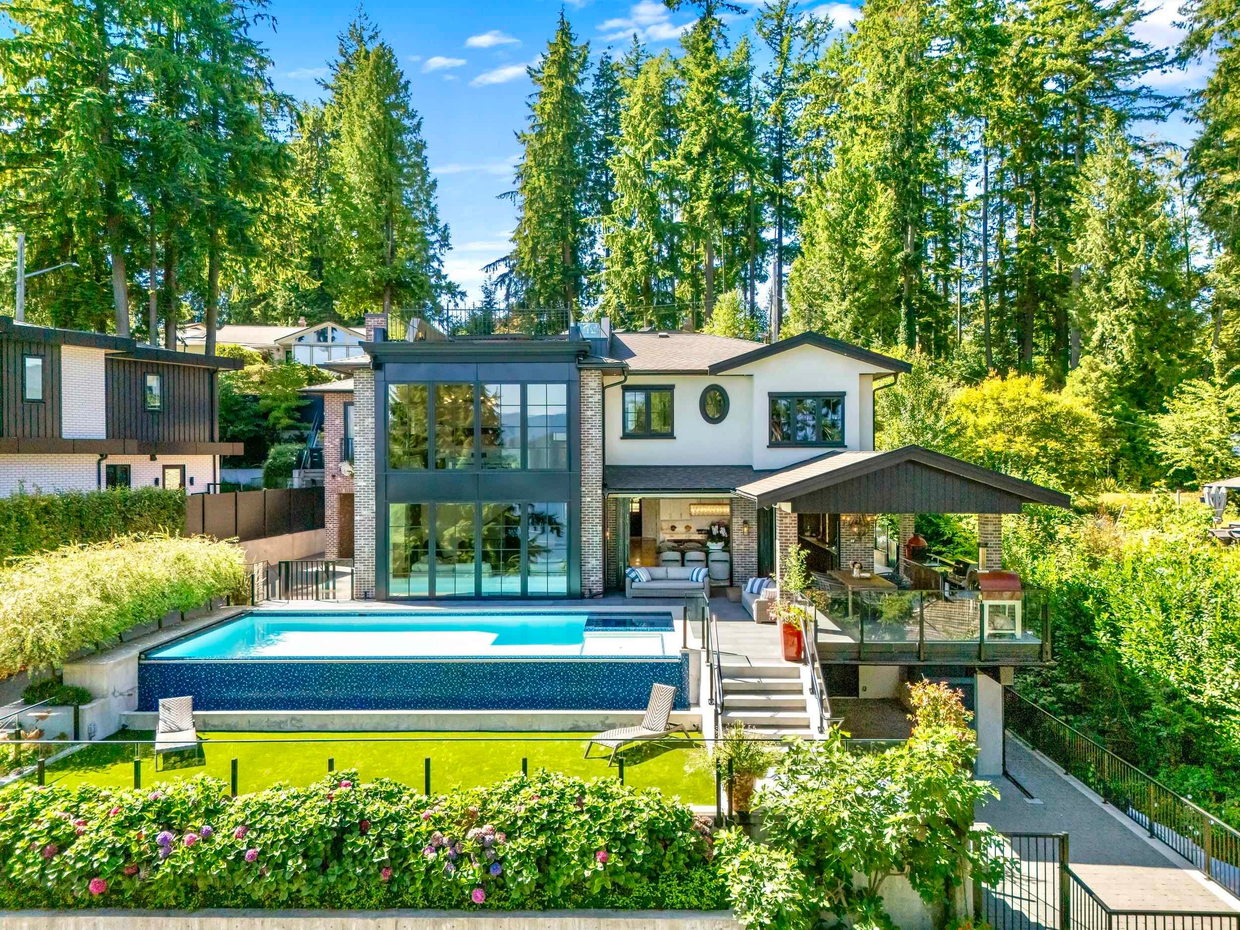313 N Ellesmere Avenue, Burnaby, V5B 1K1 — photo 1