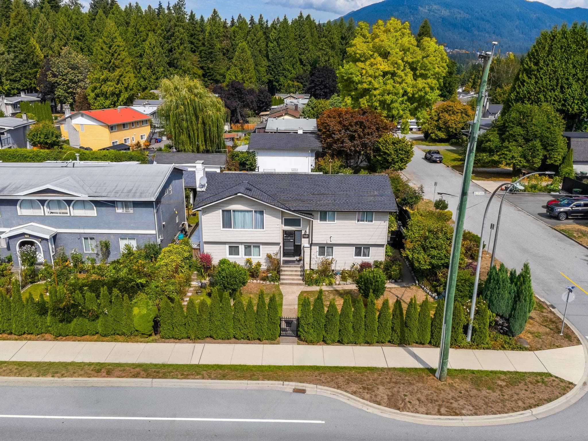 1121 Prairie Avenue, Port Coquitlam, V3B 1S7 — photo 1