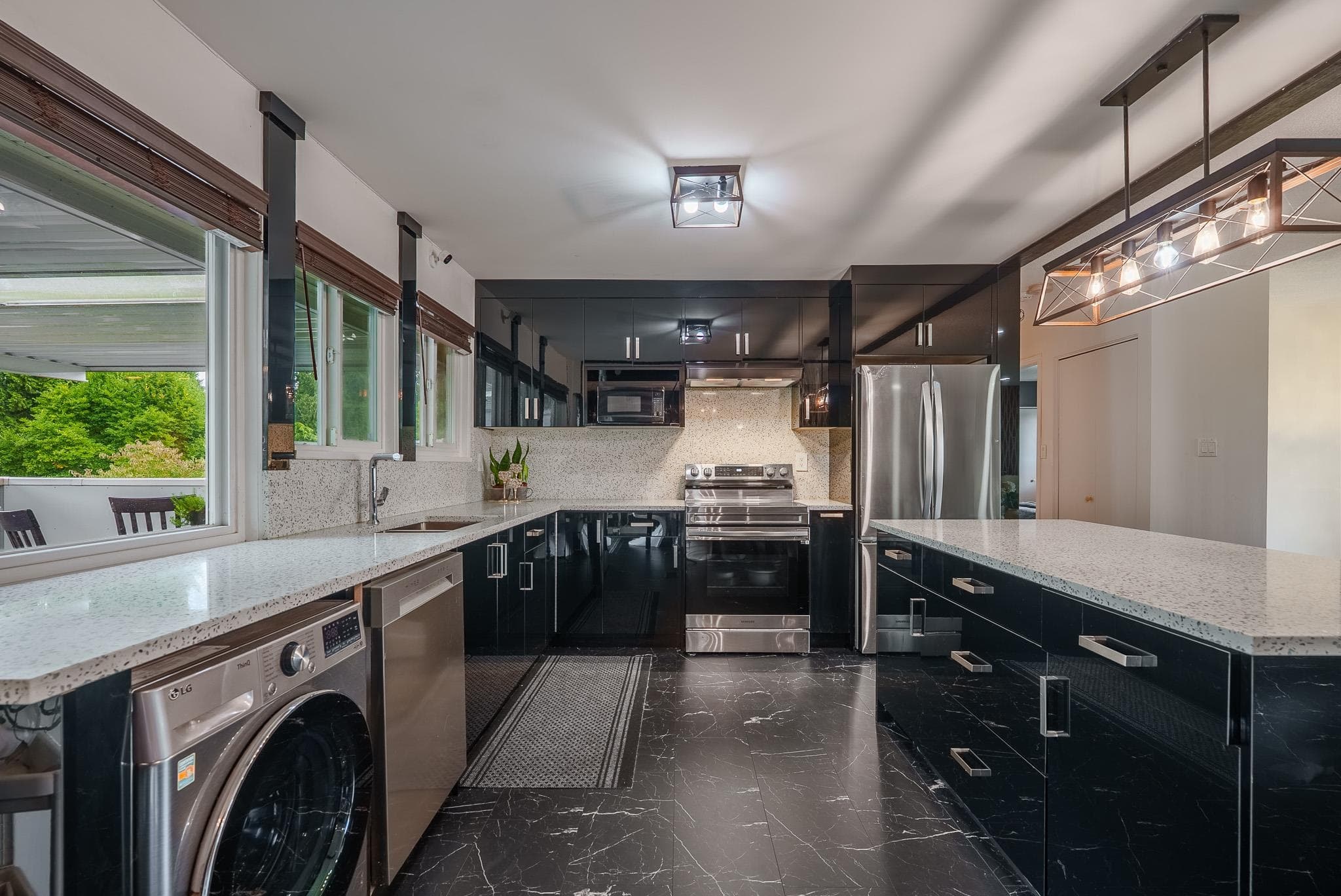 1121 Prairie Avenue, Port Coquitlam, V3B 1S7 — photo 5