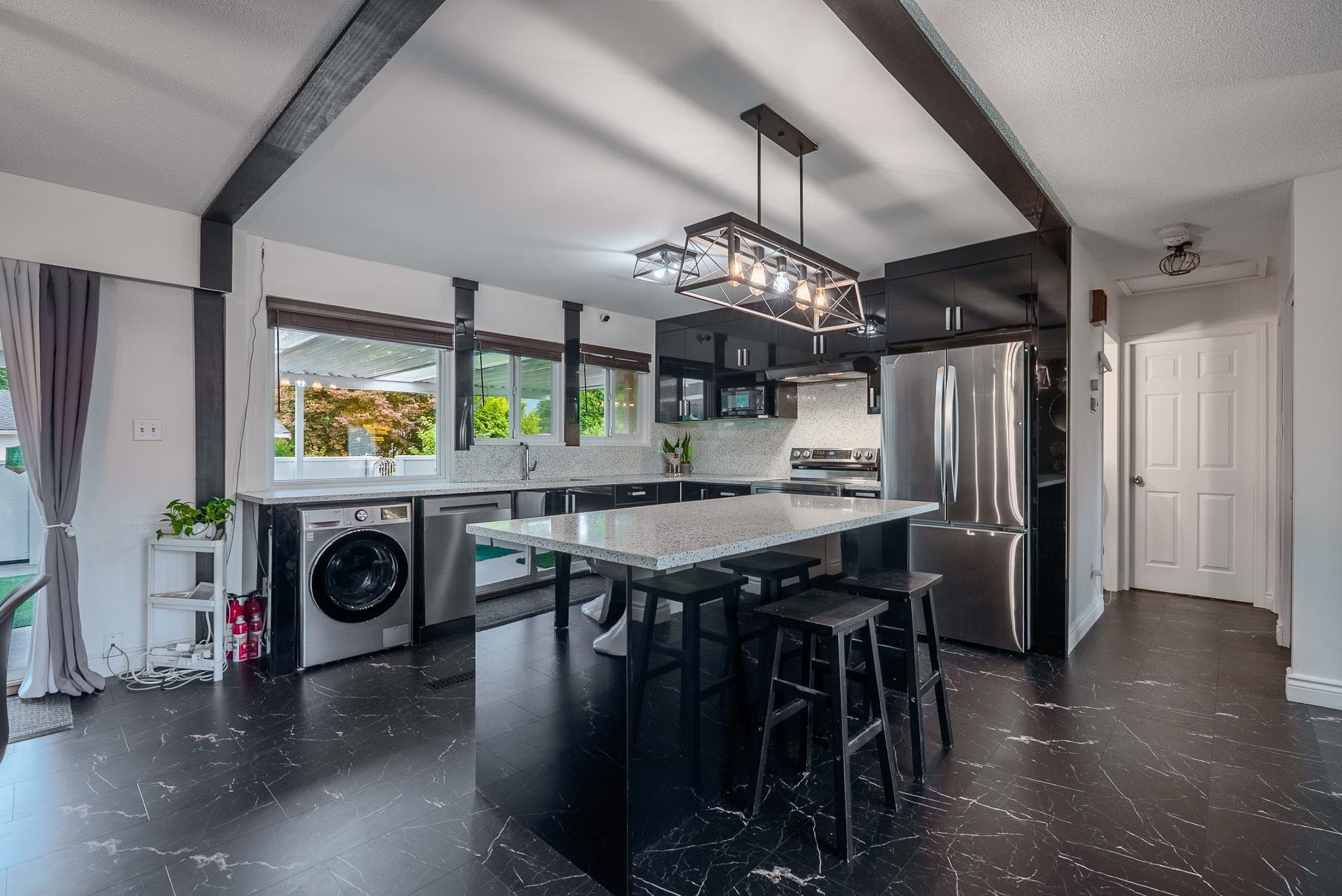 1121 Prairie Avenue, Port Coquitlam, V3B 1S7 — photo 4