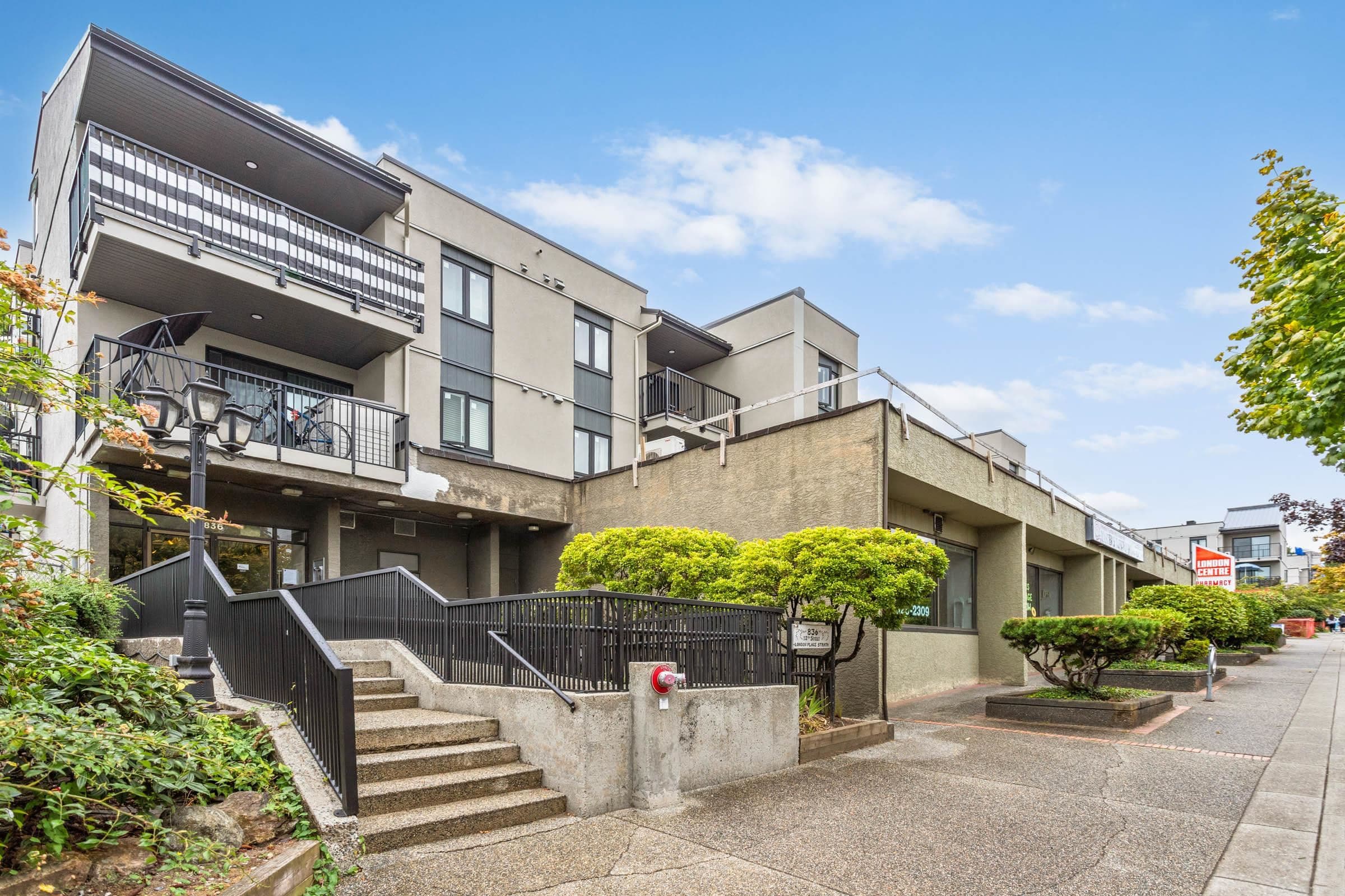 202 - 836 Twelfth Street, New Westminster, V3M 4K3 — photo 1