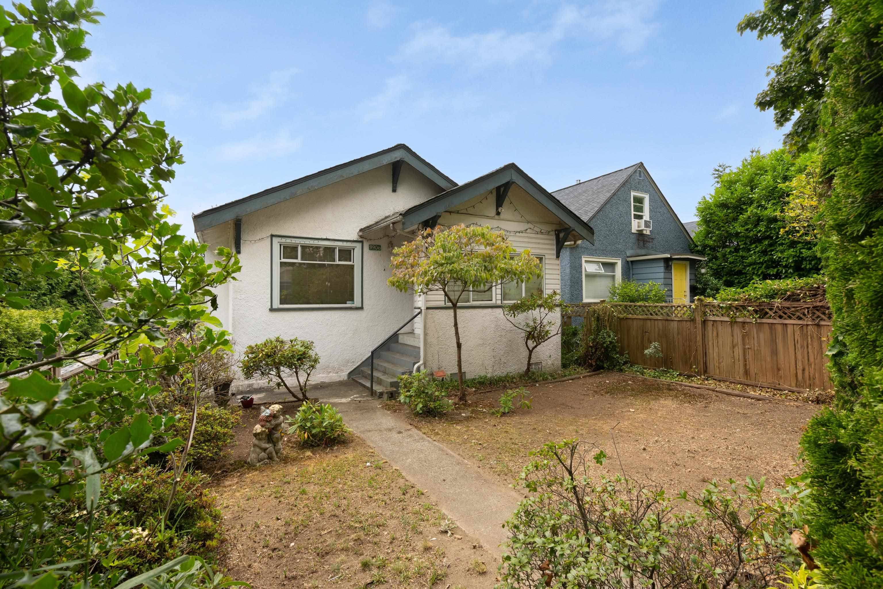3906 Pender Street, Burnaby, V5C 2L6 — photo 1