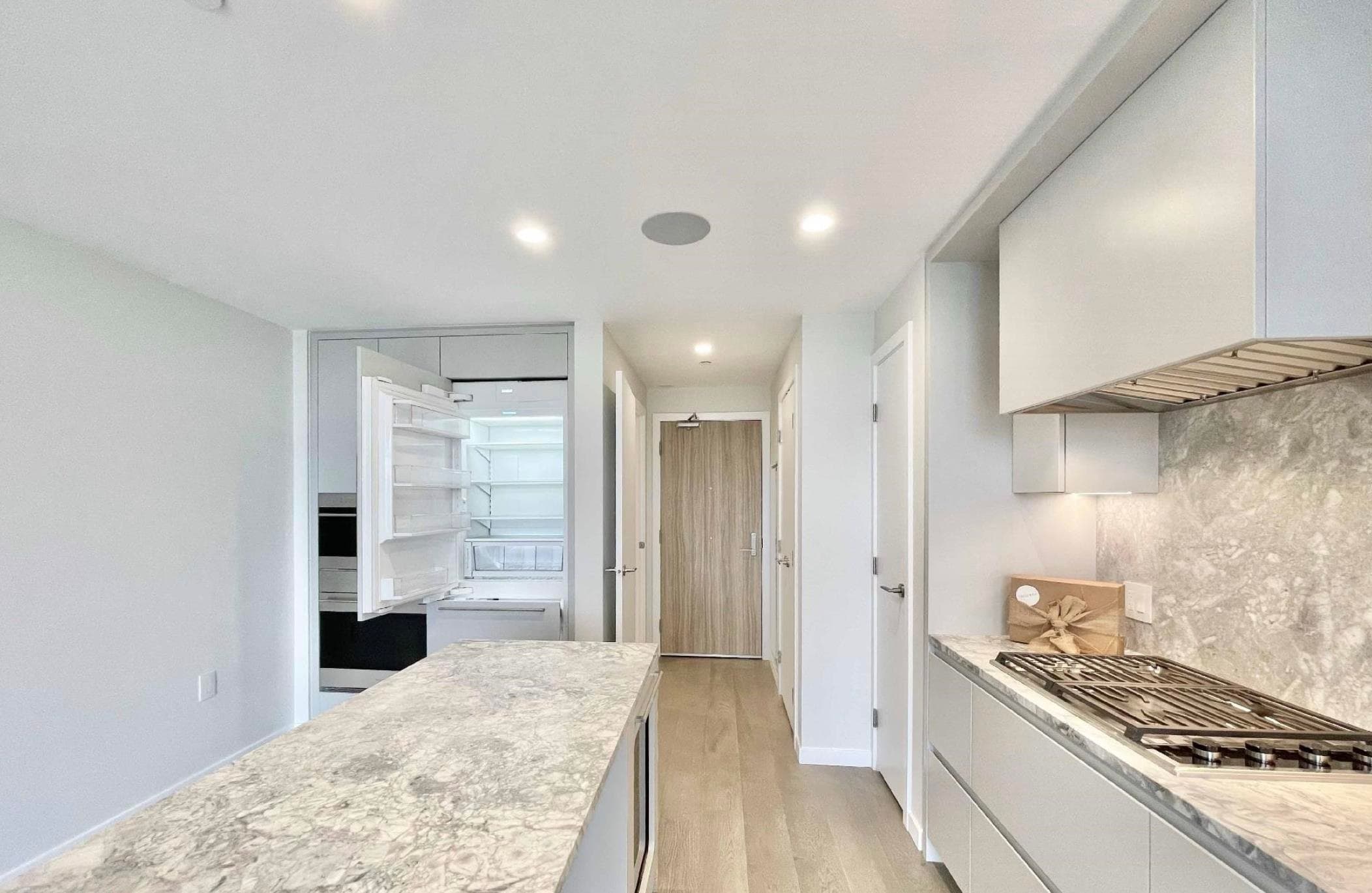 1402 - 7433 Cambie Street, Vancouver, V6P 0J8 — photo 2