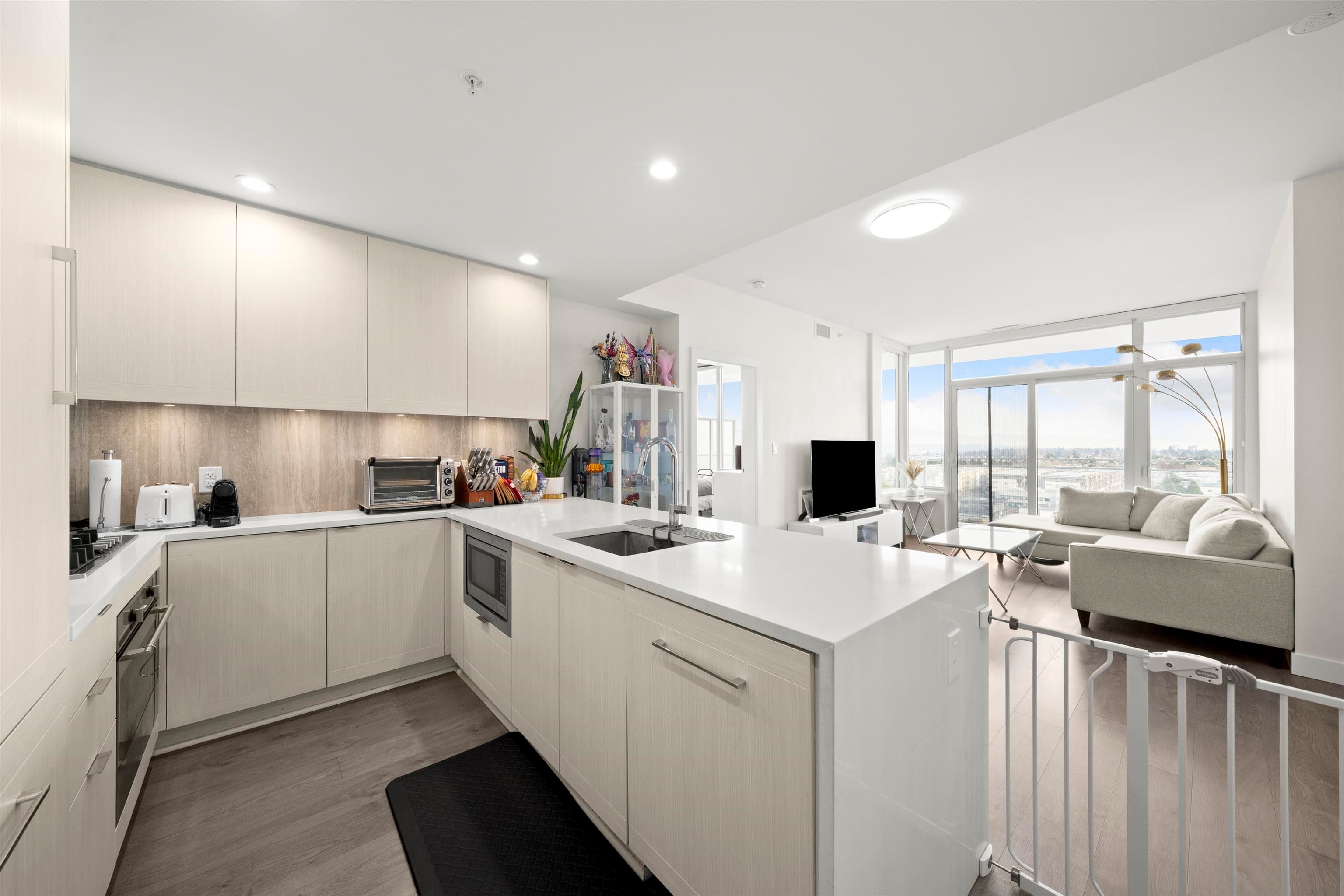 1103 - 5051 Imperial Street, Burnaby, V5J 0J3 — photo 3