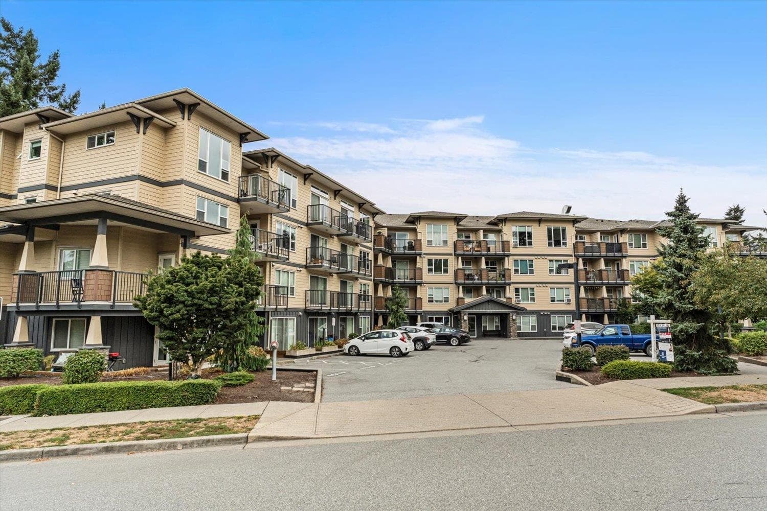 424 - 2565 Campbell Avenue, Abbotsford, V2S 0E3 — photo 1