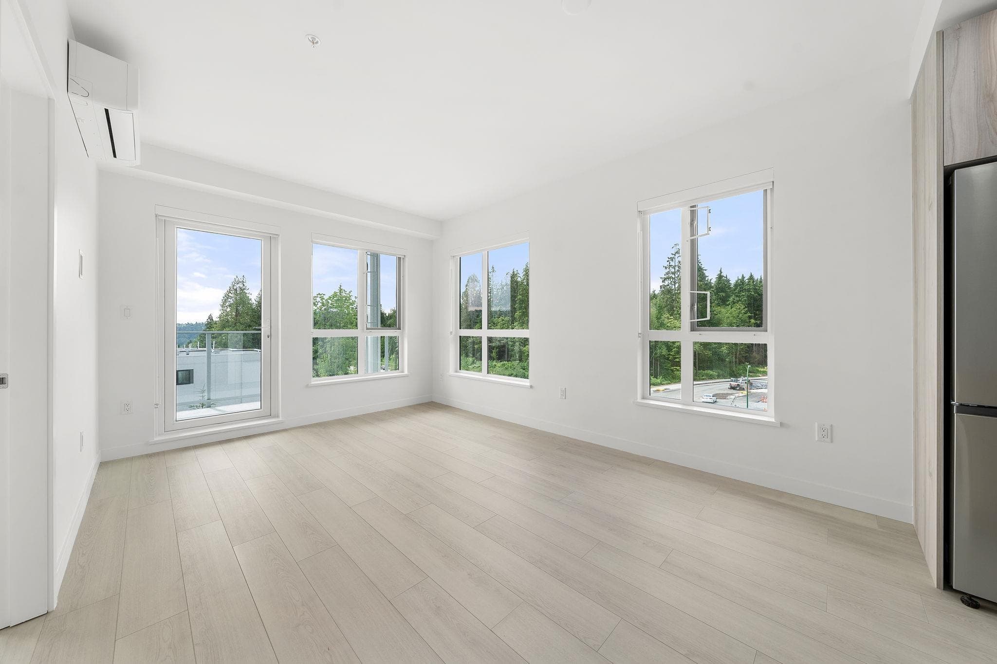 404 - 3594 Malsum Drive, North Vancouver, V7G 0B4 — photo 3
