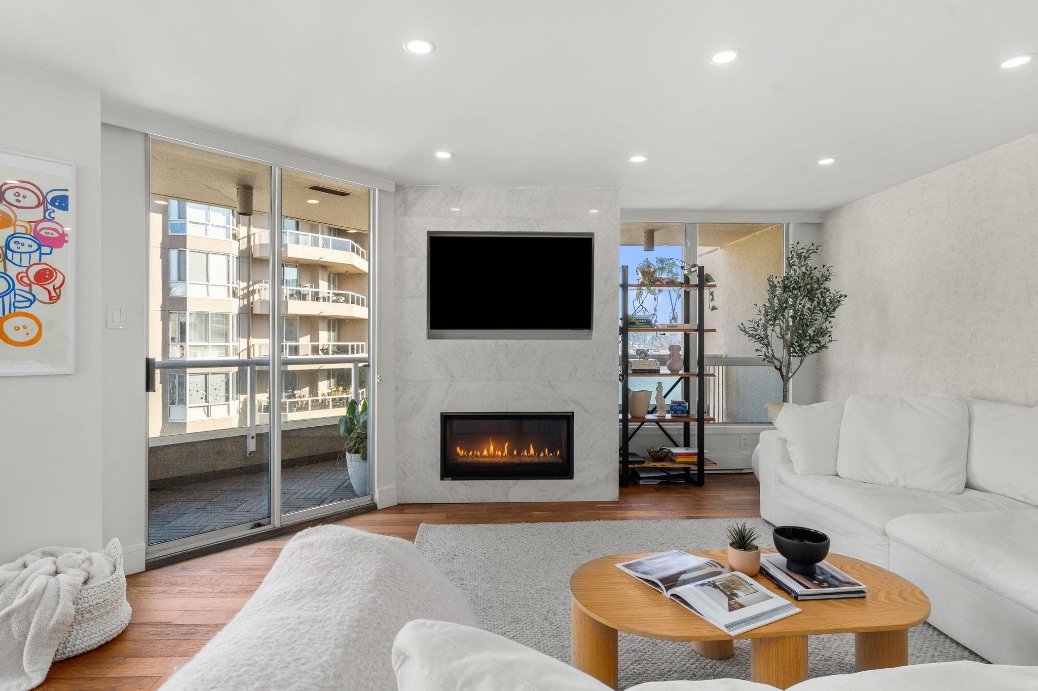 1704 - 1245 Quayside Drive, New Westminster, V3M 6J6 — photo 3
