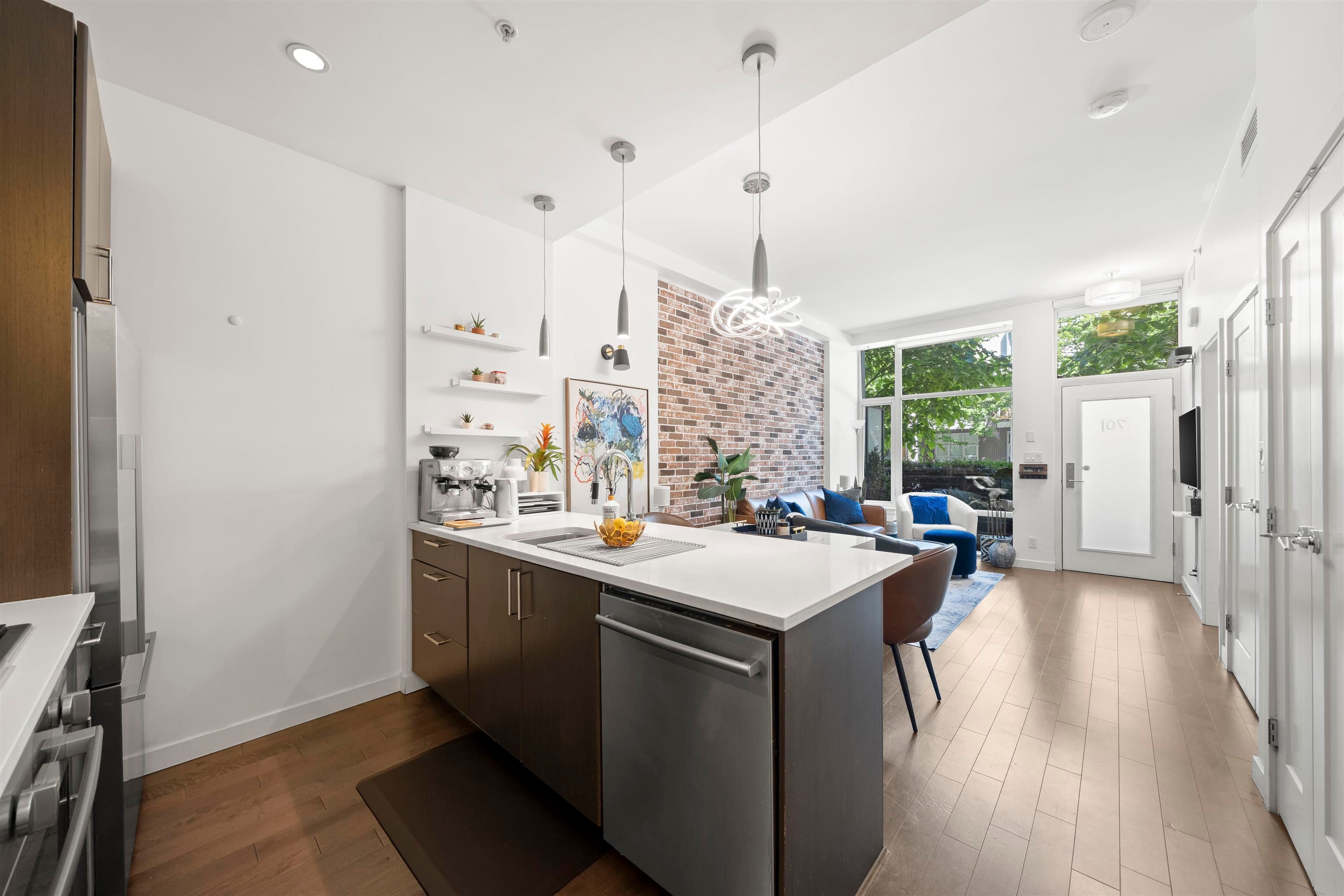 70 W 1st Avenue, Vancouver, V5Y 0K4 — photo 3