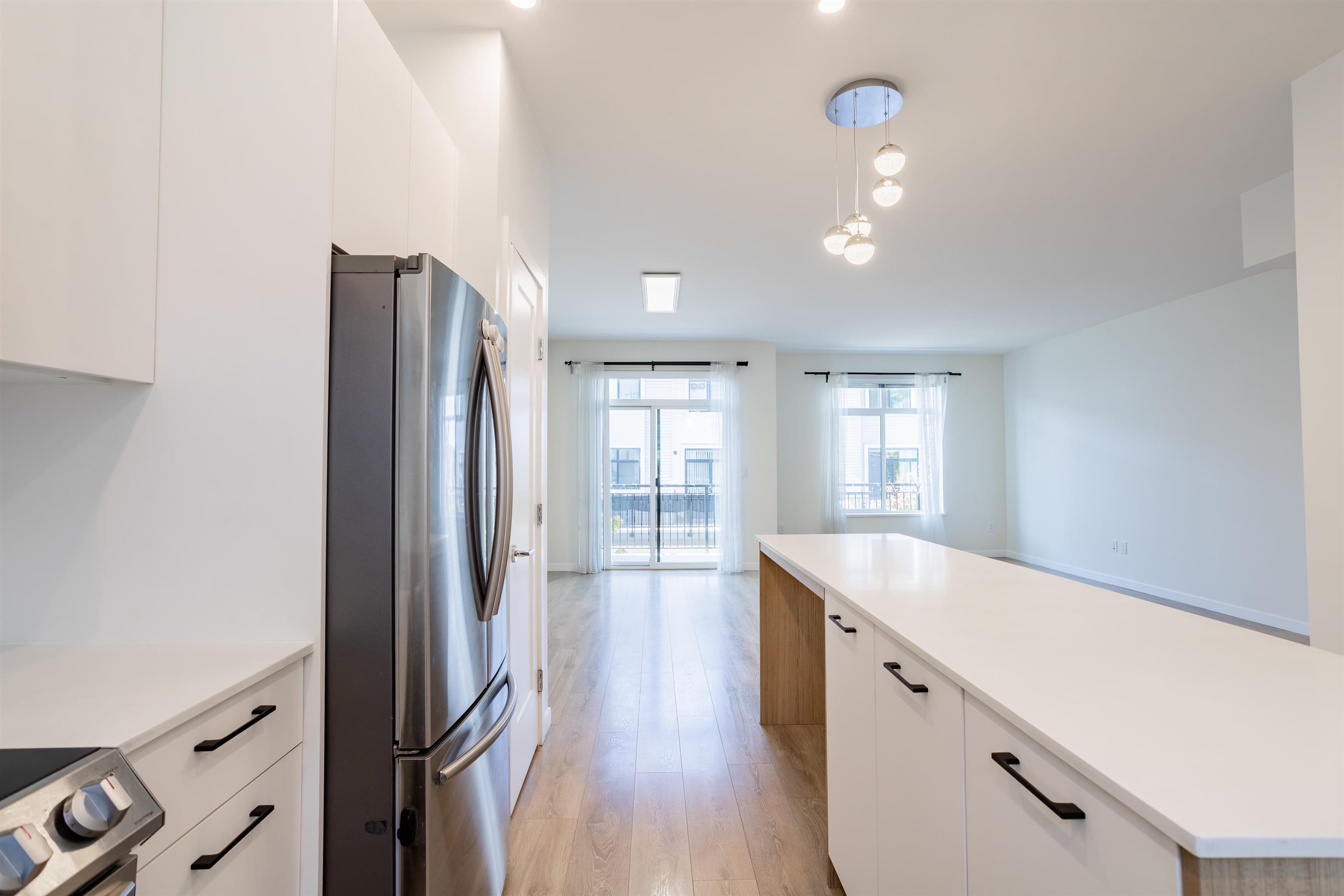 33 - 15235 Sitka Drive, Surrey, V3S 0A9 — photo 5