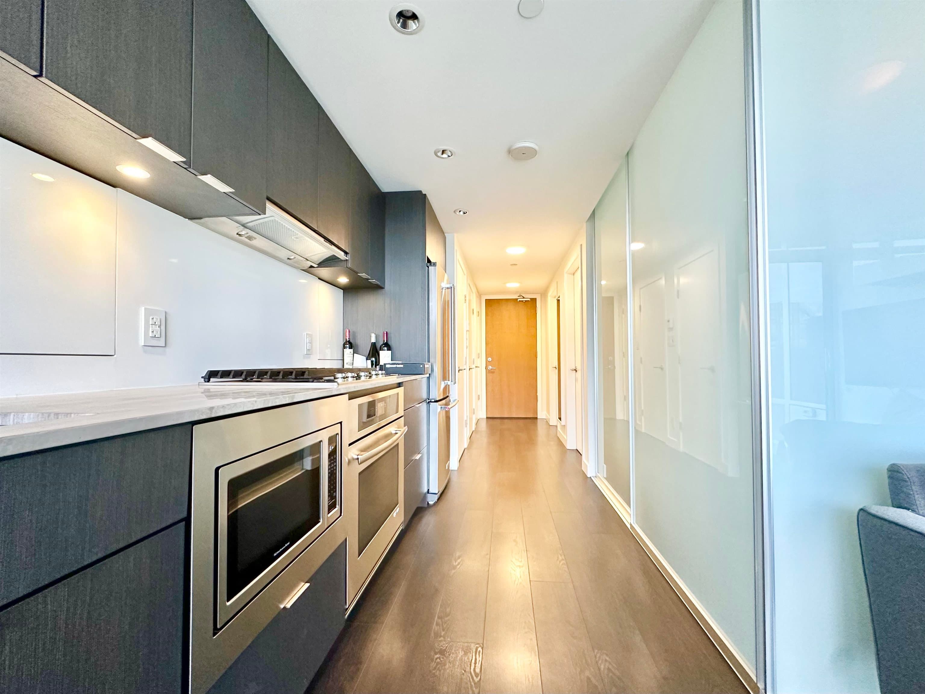 1103 - 111 1st E Avenue, Vancouver, V6A 0E9 — photo 2