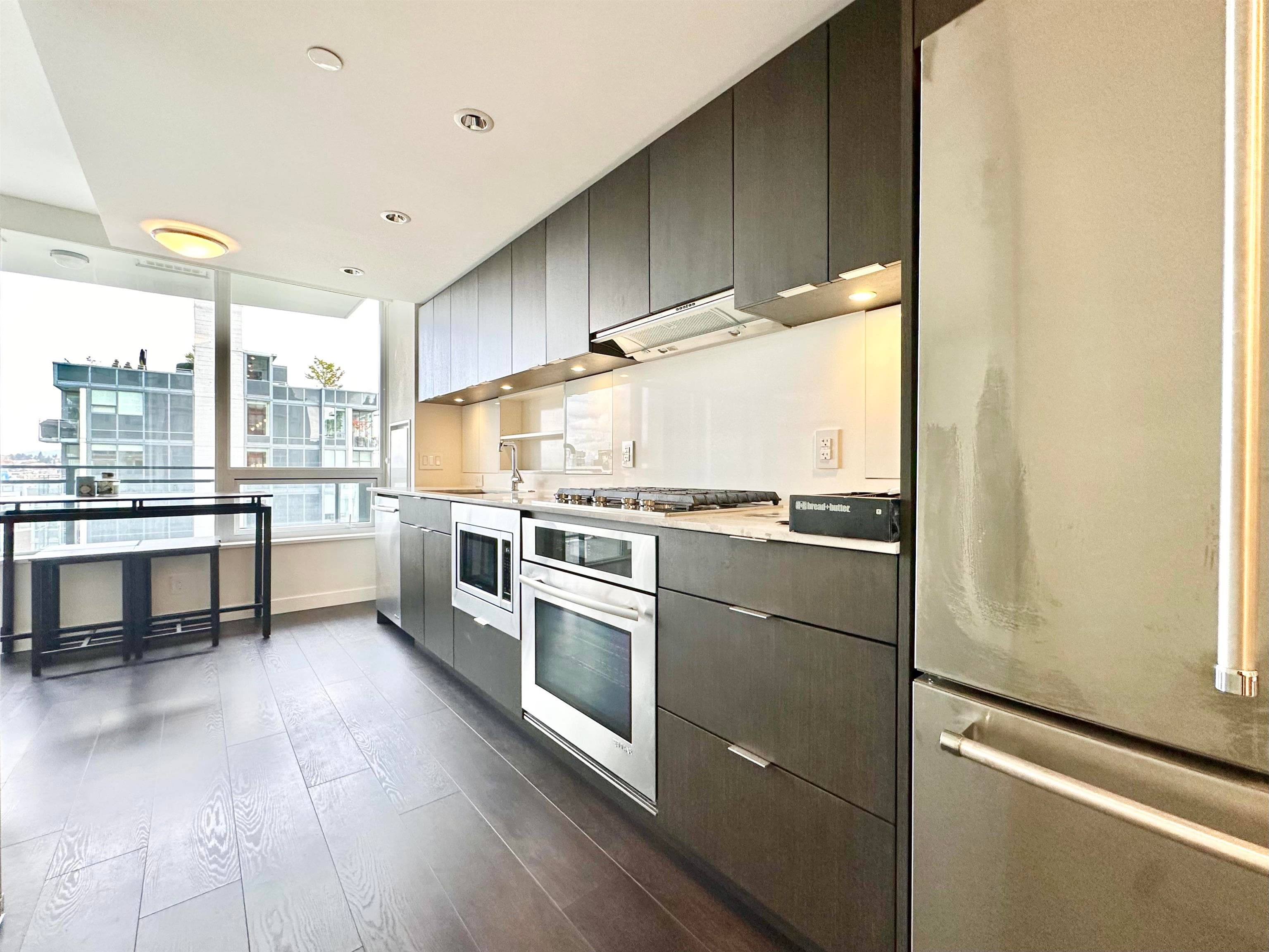 1103 - 111 1st E Avenue, Vancouver