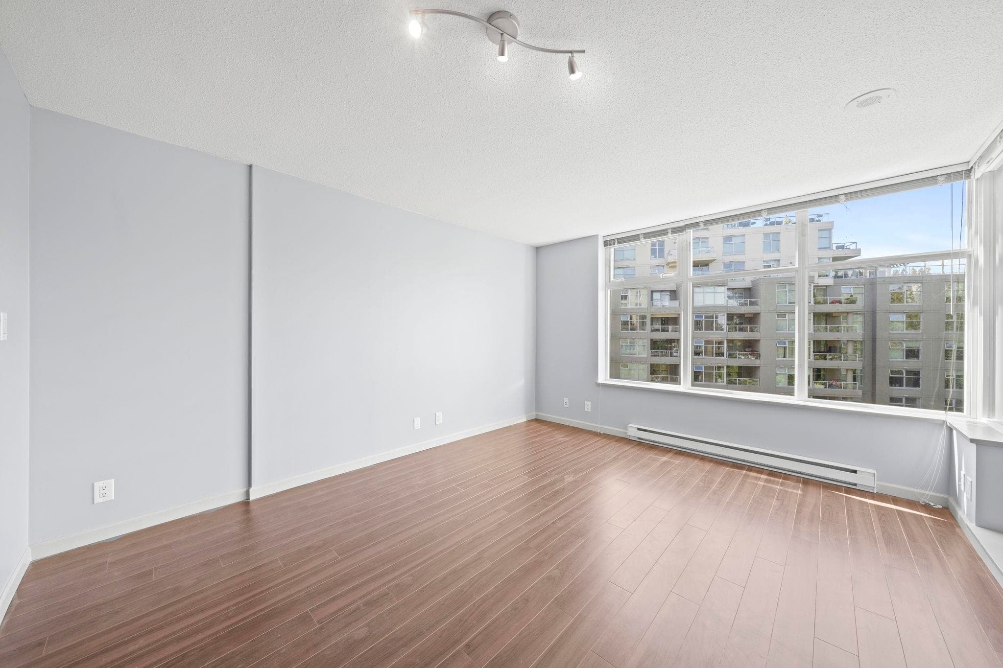 605 - 9262 University Crescent, Burnaby, V5A 0A4 — photo 5