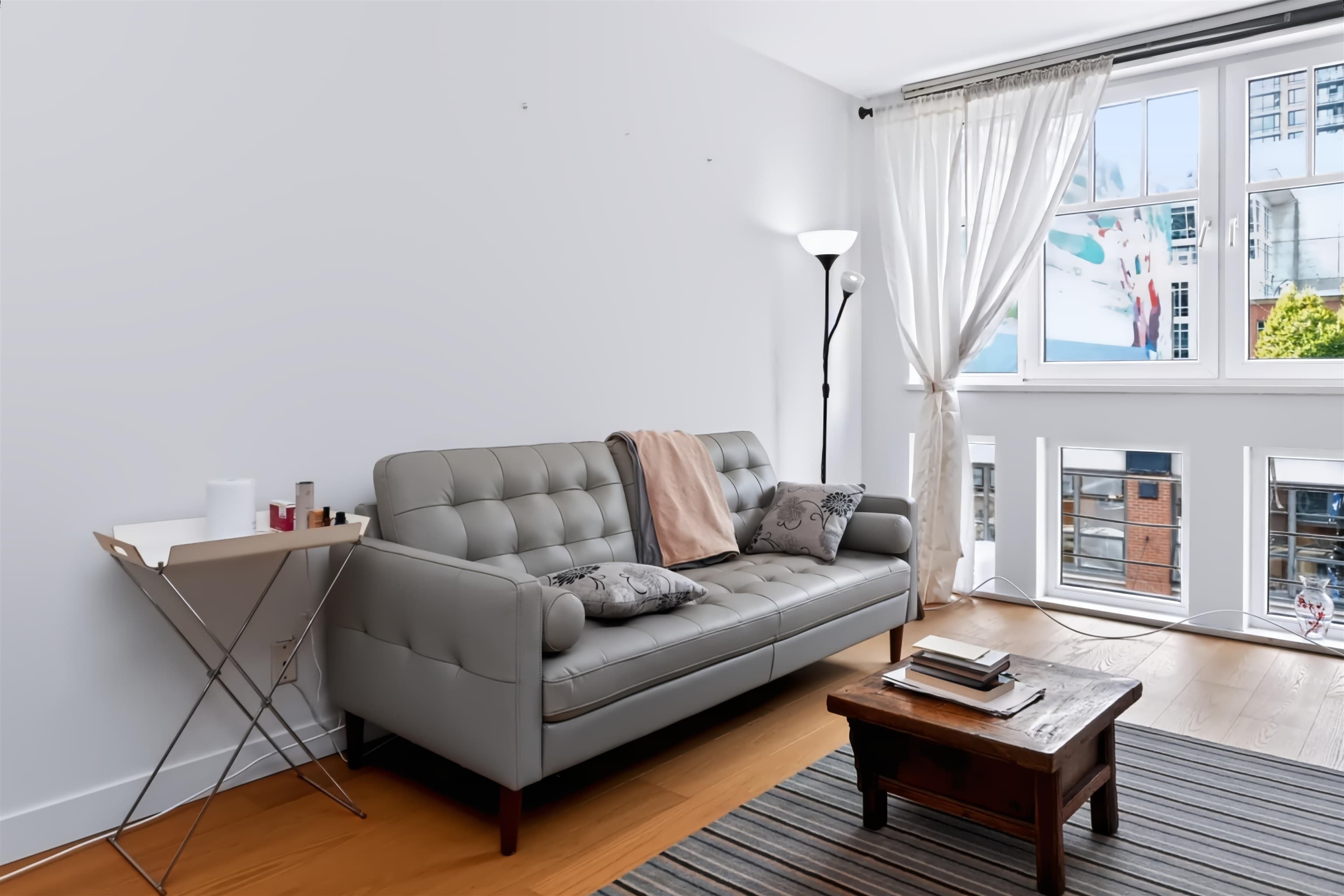 405 - 1072 Hamilton Street, Vancouver, V6B 2R9 — photo 2