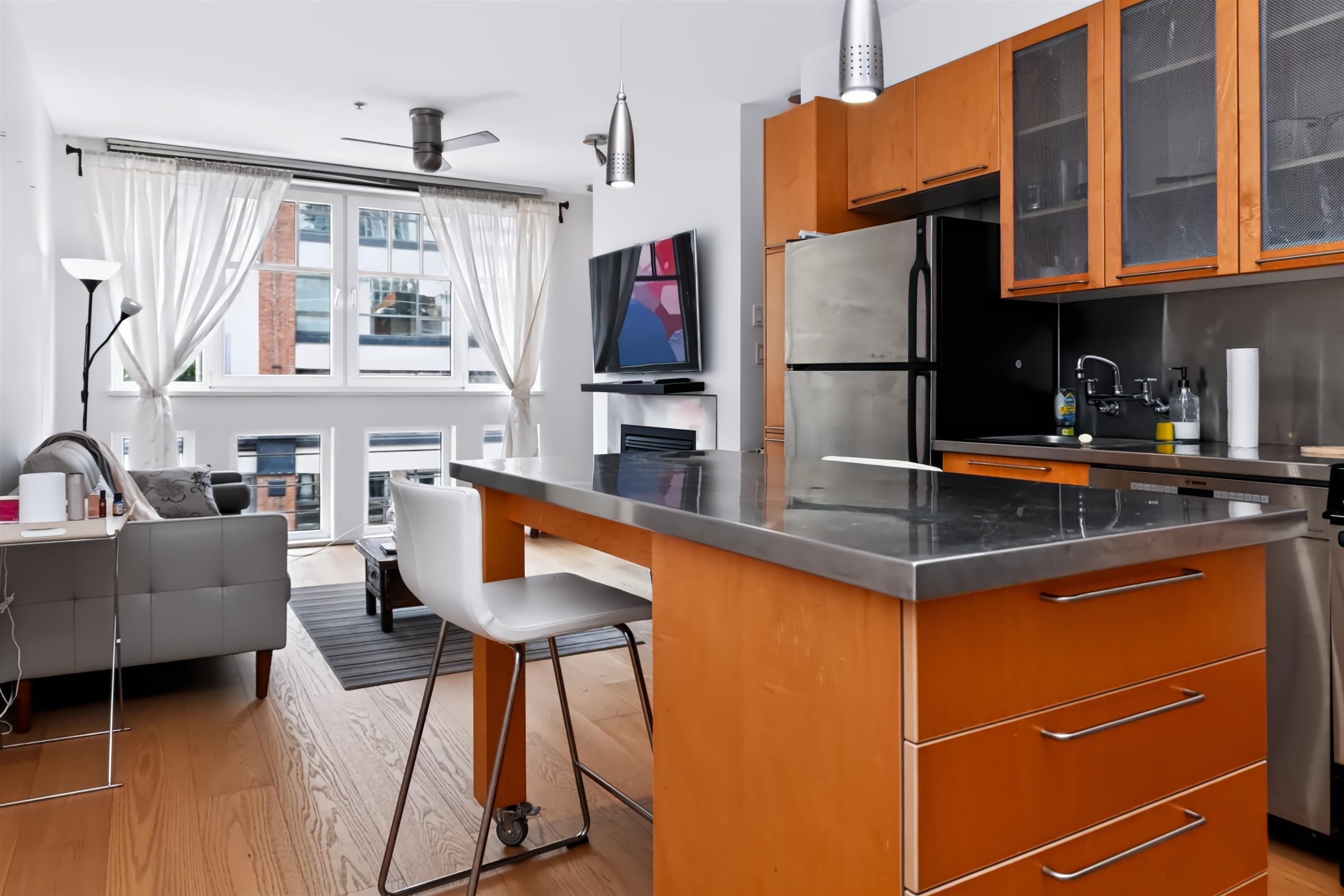 405 - 1072 Hamilton Street, Vancouver, V6B 2R9 — photo 5