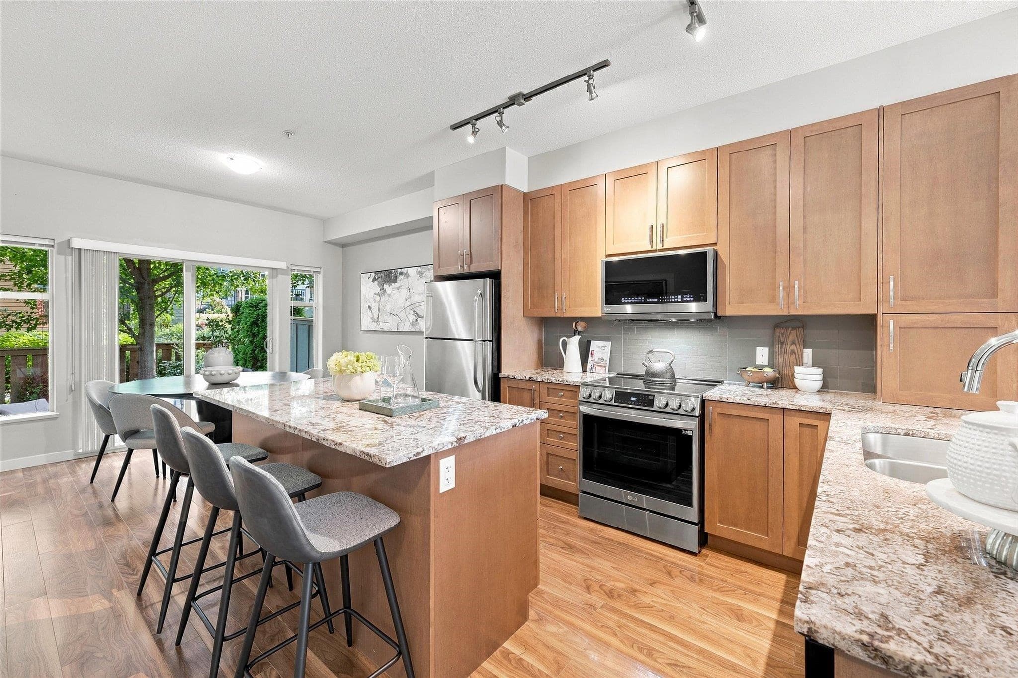 38352 Eaglewind Boulevard, Squamish, V8B 0R8 — photo 5