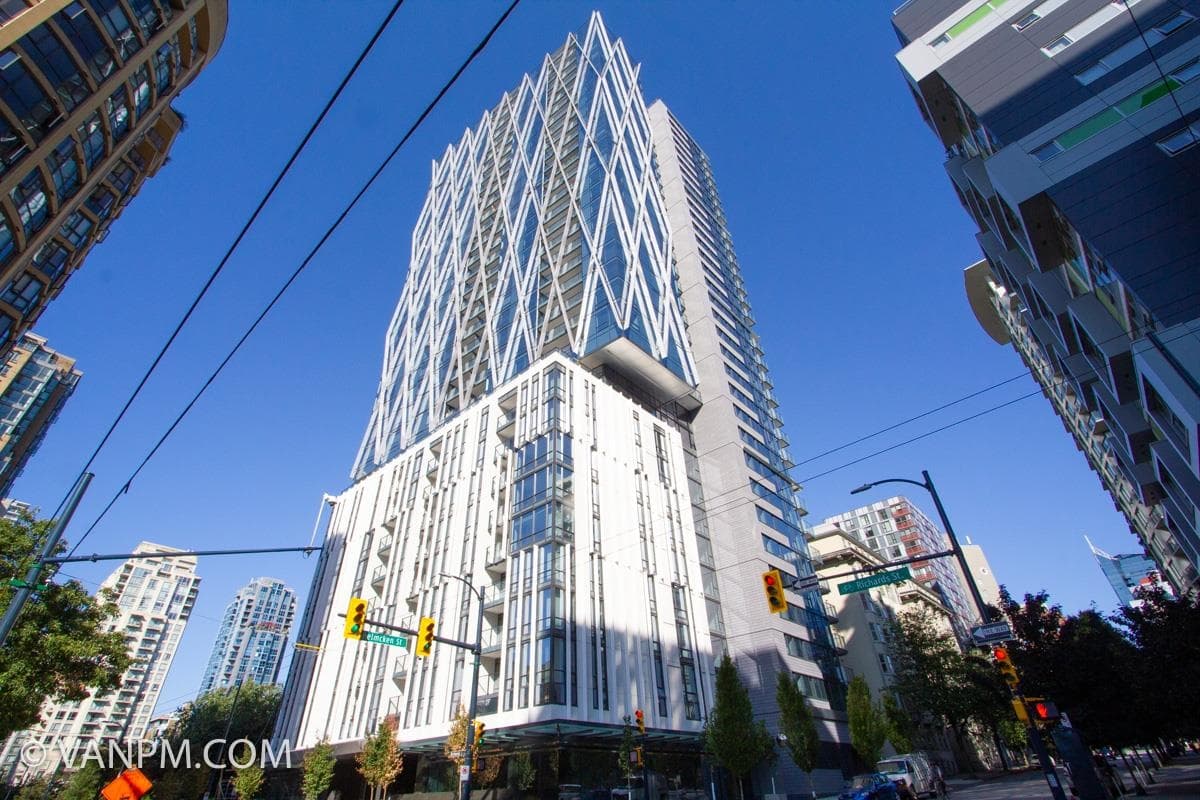2305 - 1111 Richards Street, Vancouver