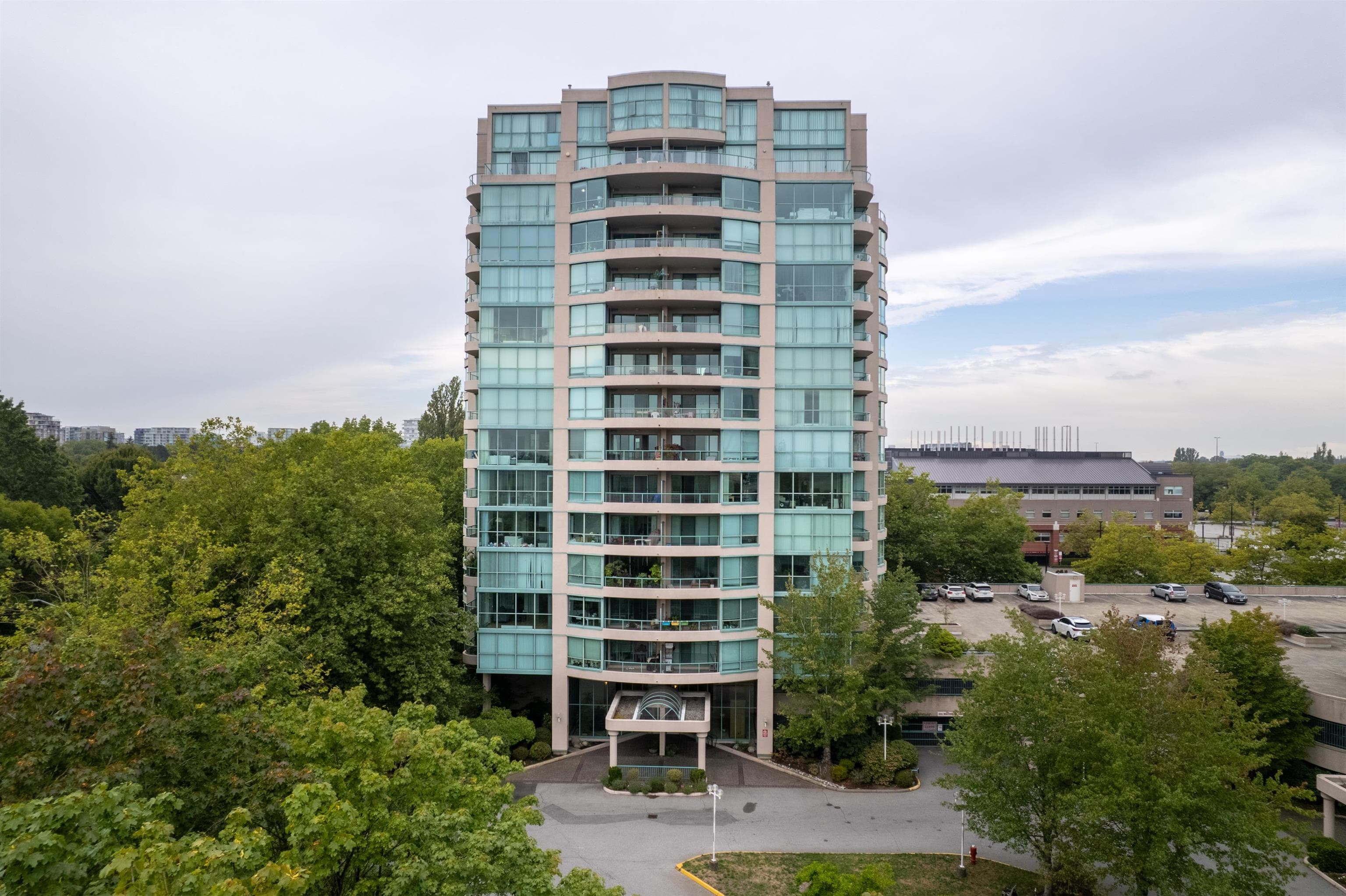 505 - 8811 Lansdowne Road, Richmond, V6X 3T4 — photo 1