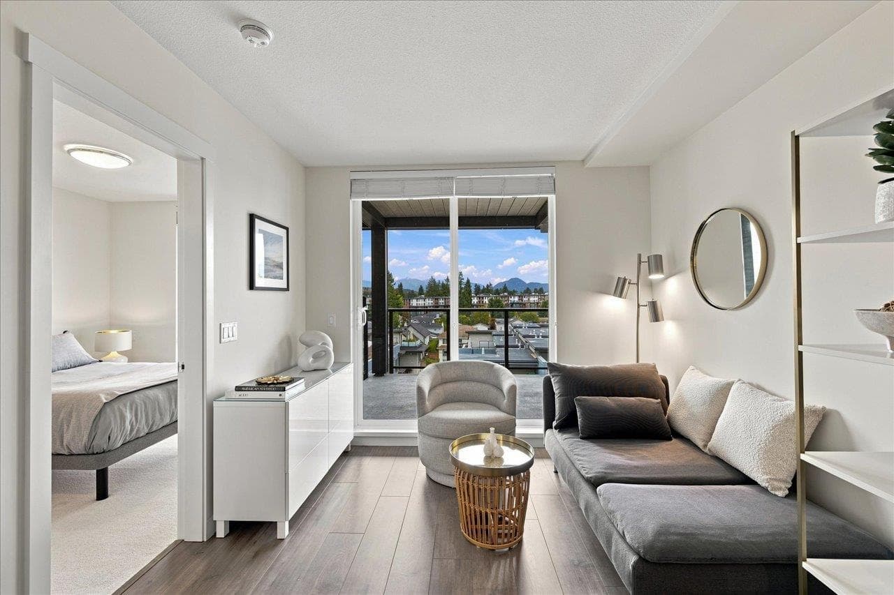 601 - 707 Como Lake Avenue, Coquitlam, V3J 0J5 — photo 3