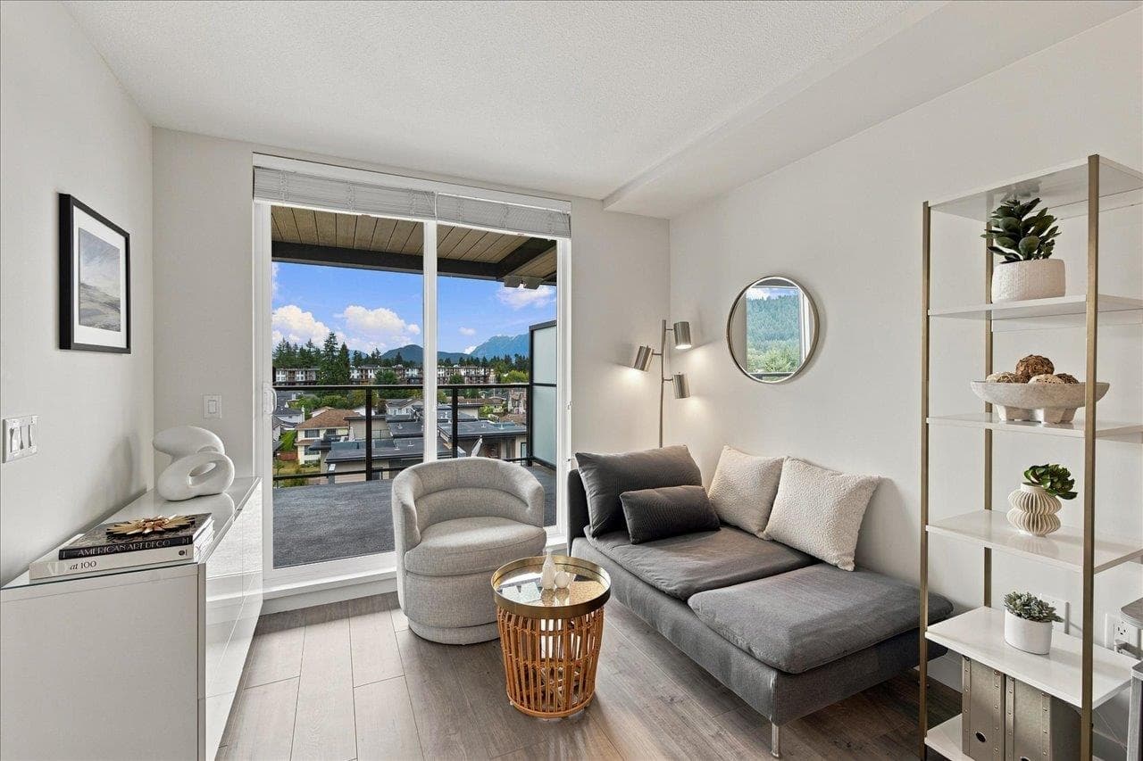601 - 707 Como Lake Avenue, Coquitlam, V3J 0J5 — photo 1