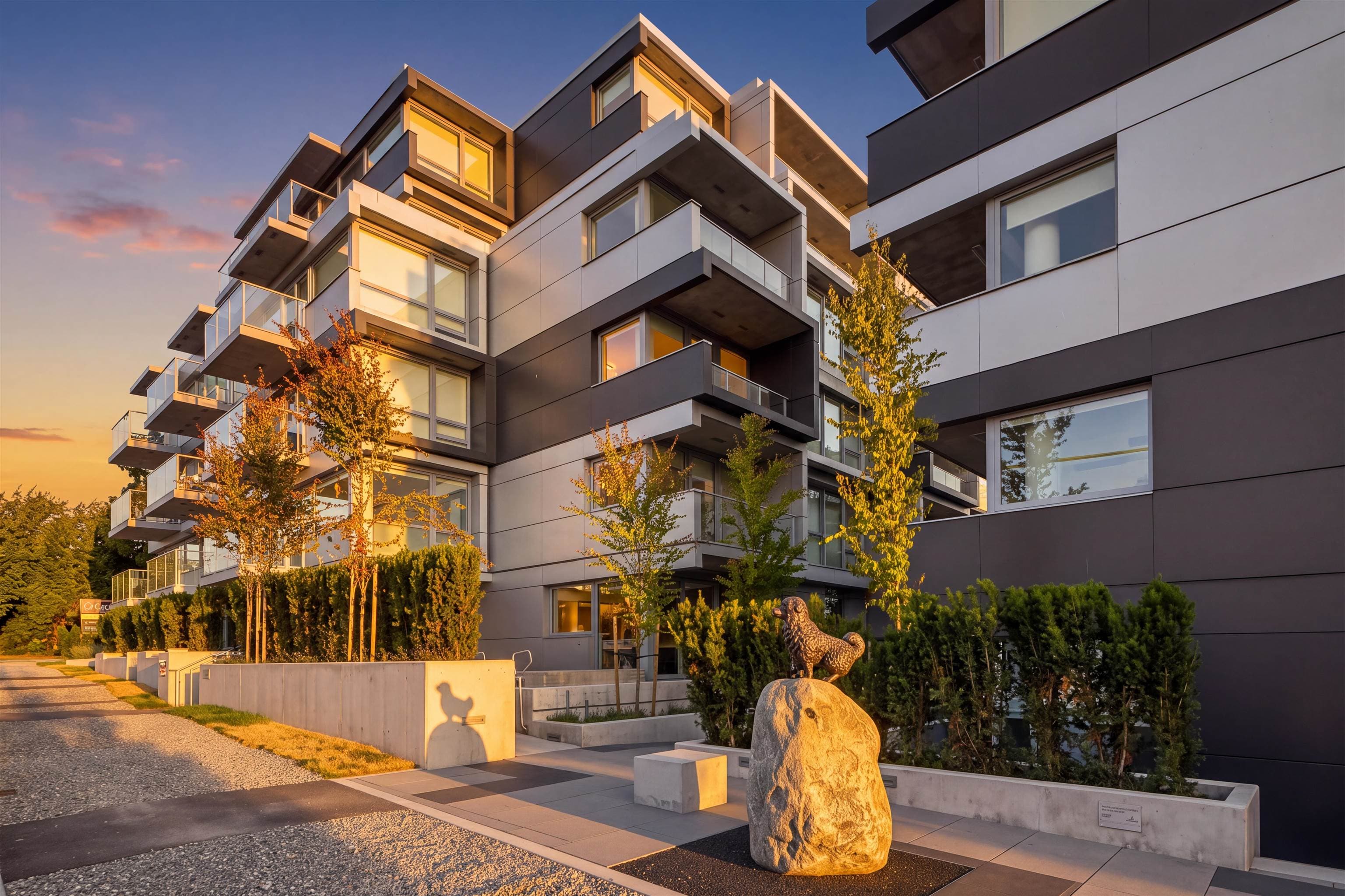 602 - 8030 Oak Street, Vancouver, V6P 0M9 — photo 2