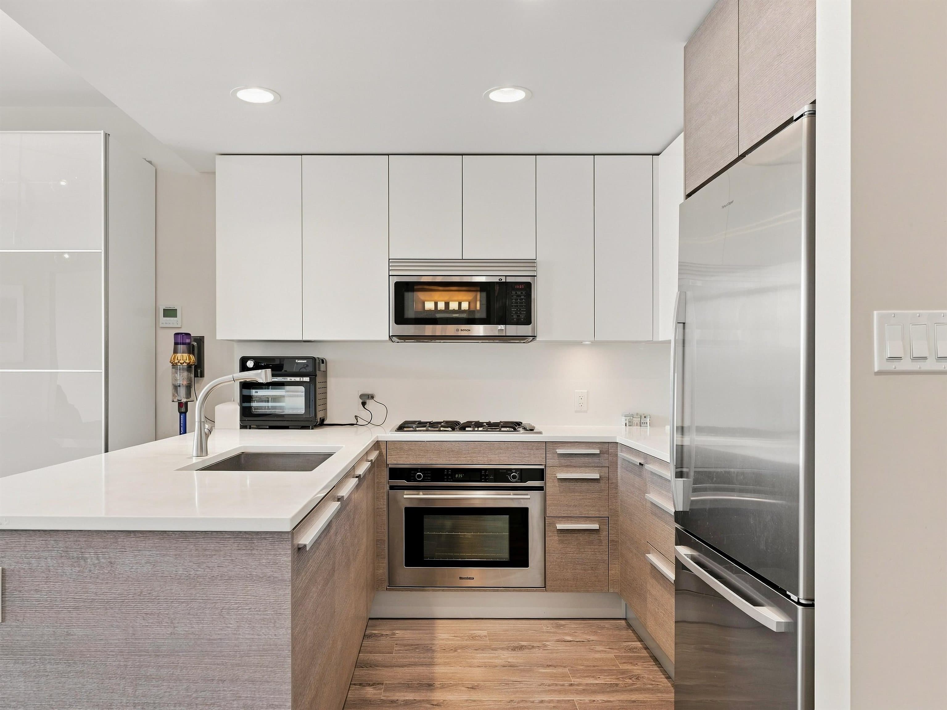 3405 - 2008 Rosser Avenue, Burnaby, V5C 0H8 — photo 3