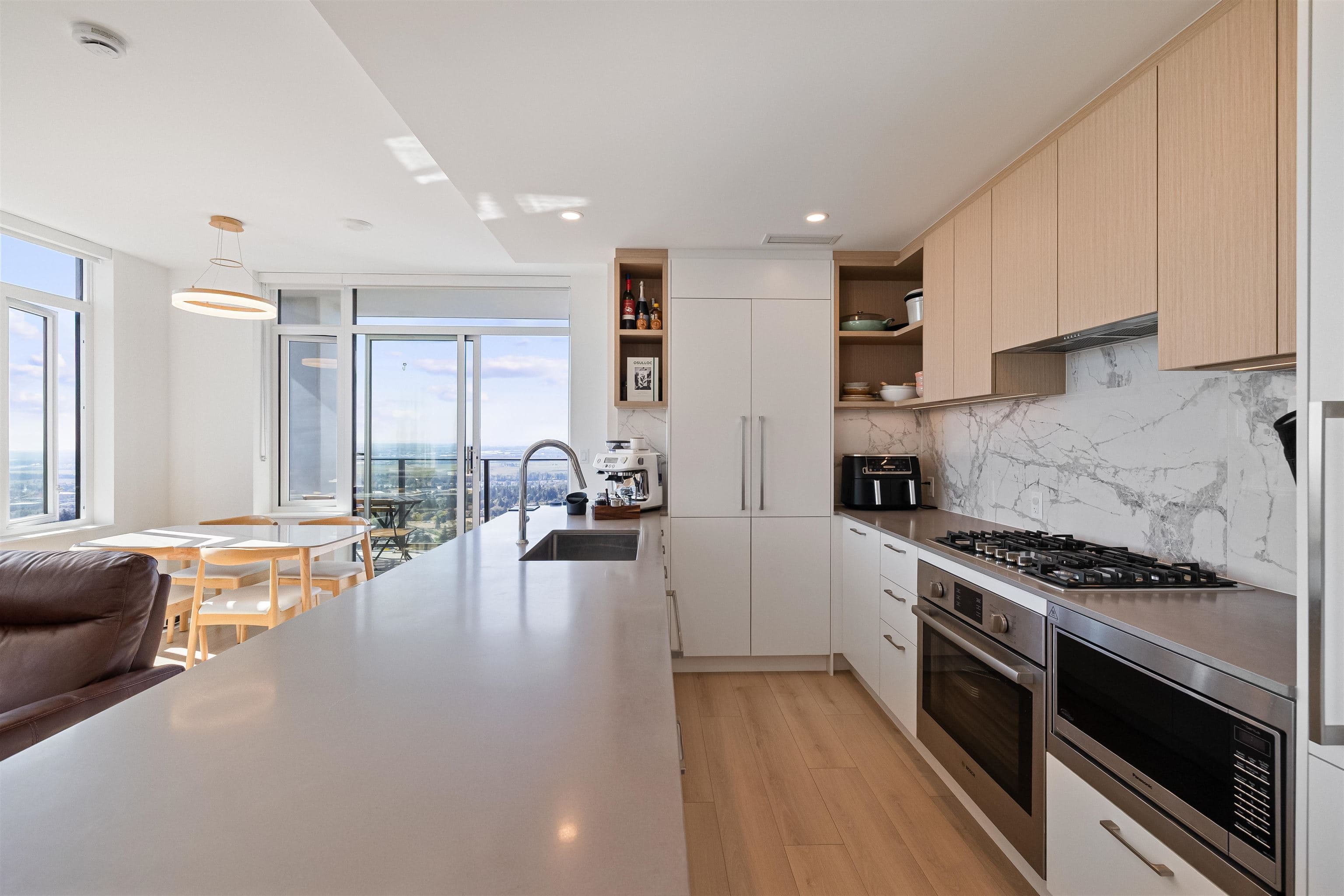 3201 - 6468 Willingdon Avenue, Burnaby, V5H 0L3 — photo 2