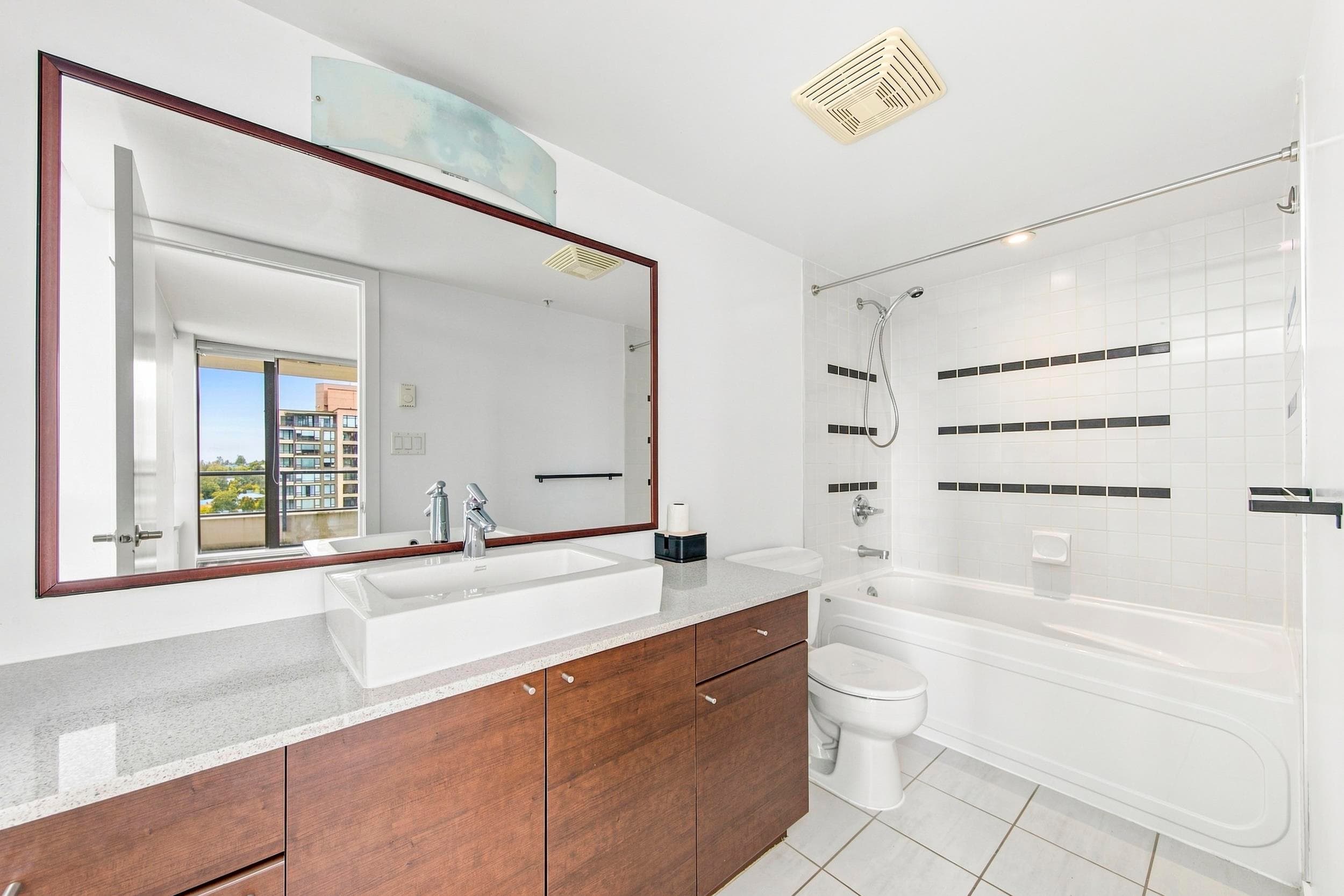 1806 - 4182 Dawson Street, Burnaby, V5C 0A4 — photo 5