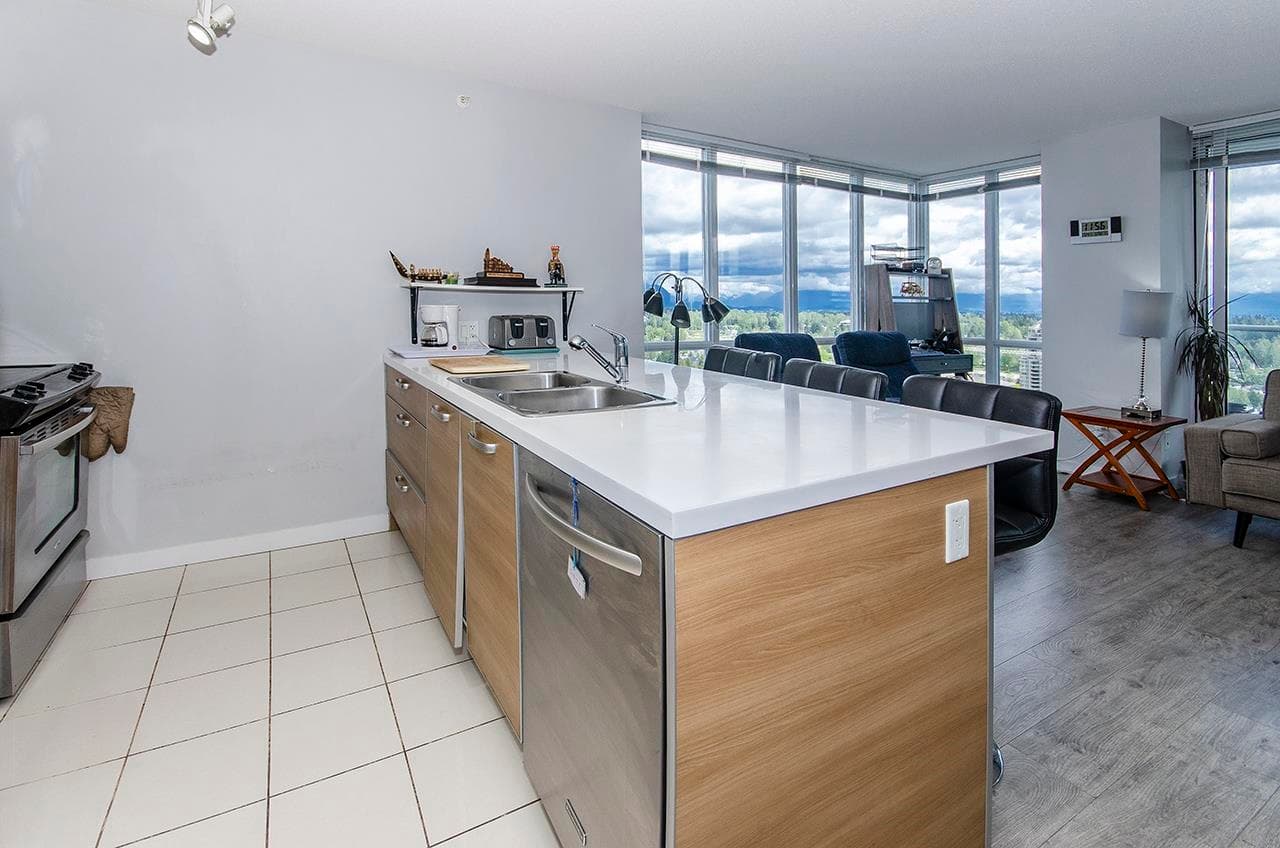 3407 - 13688 100 Avenue, Surrey, V3T 0G5 — photo 5