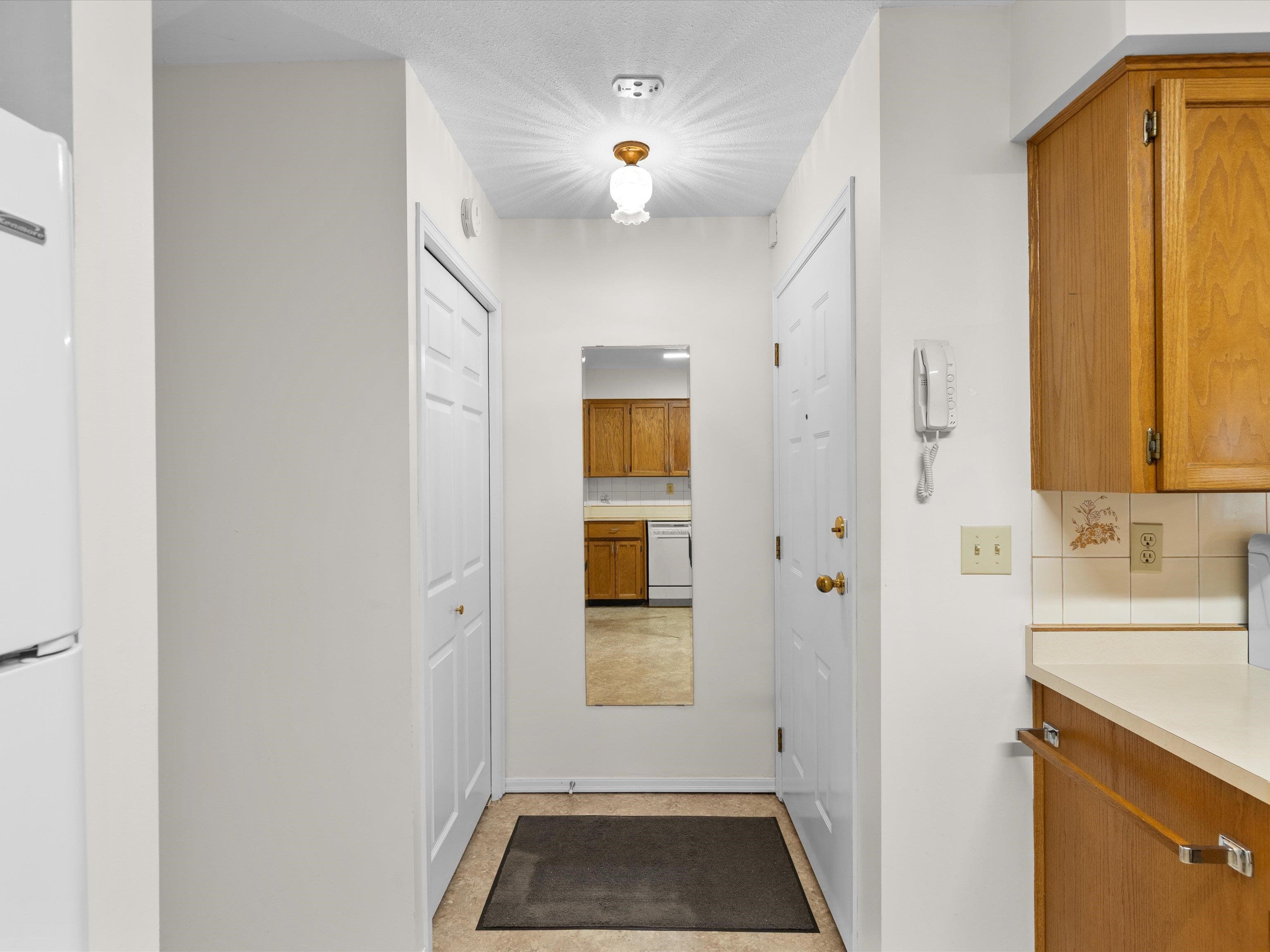 2 - 32718 Garibaldi Drive, Abbotsford, V2T 5T6 — photo 3