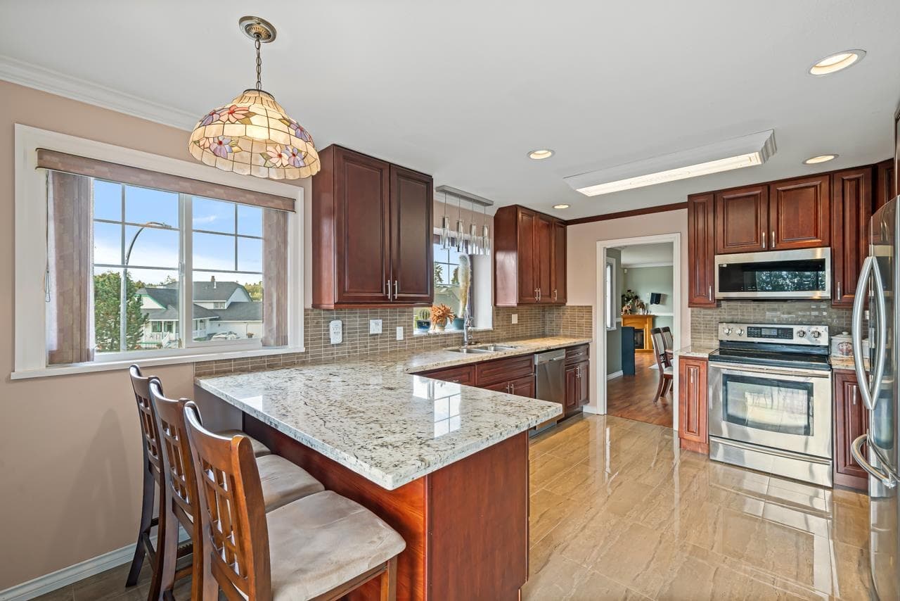 6588 148a Street, Surrey, V3S 7A2 — photo 5