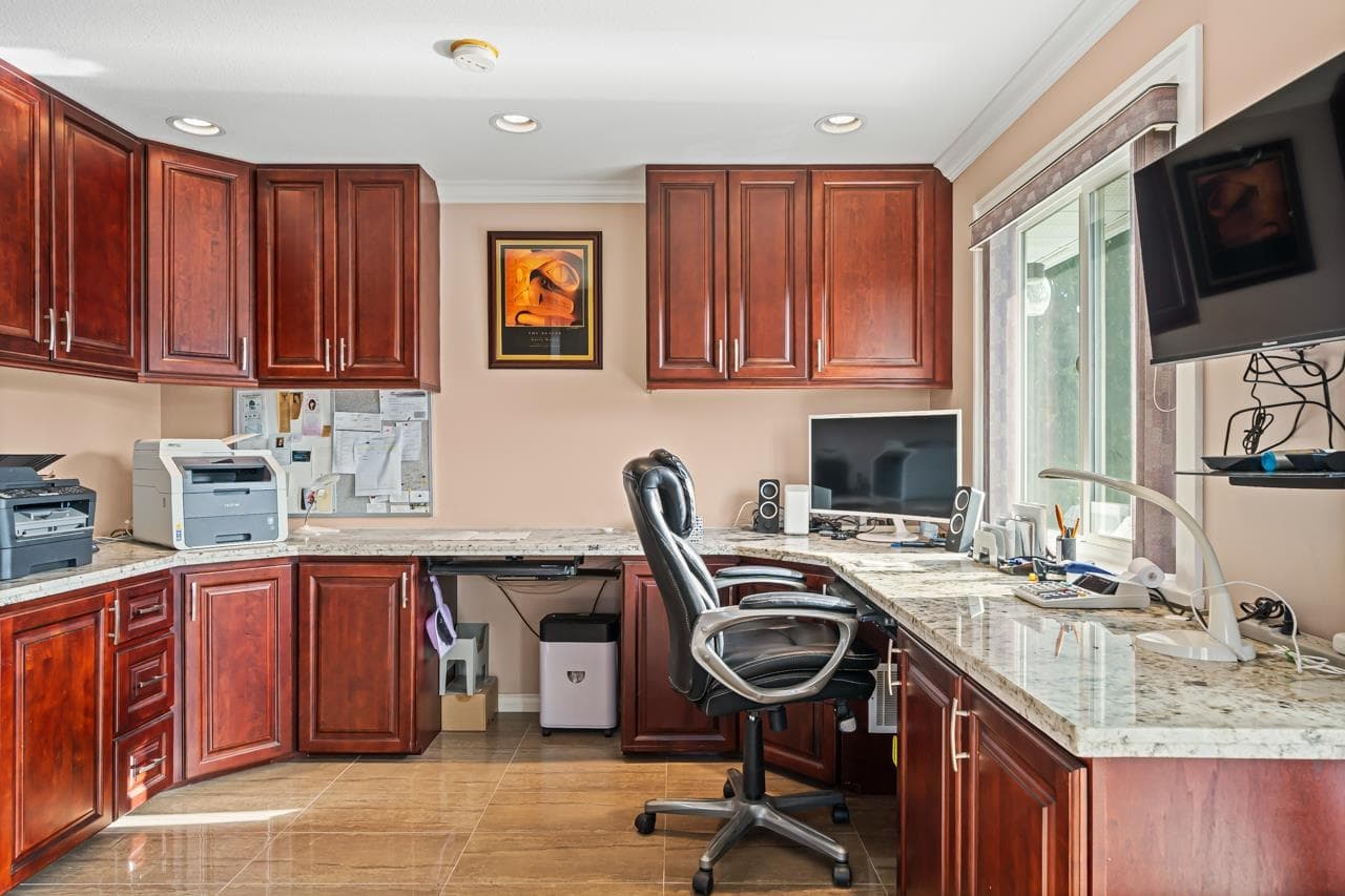 6588 148a Street, Surrey, V3S 7A2 — photo 4