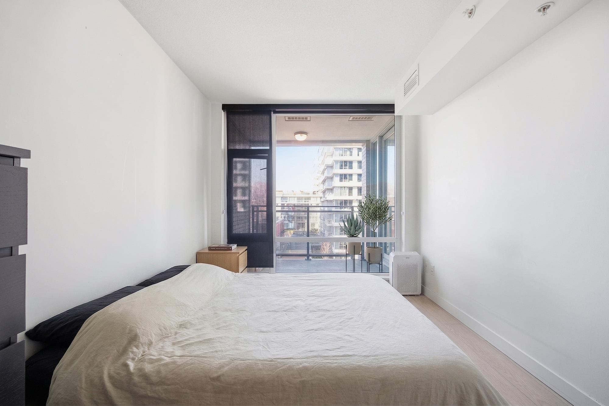 912 - 8800 Hazelbridge Way, Richmond, V6X 0S3 — photo 3