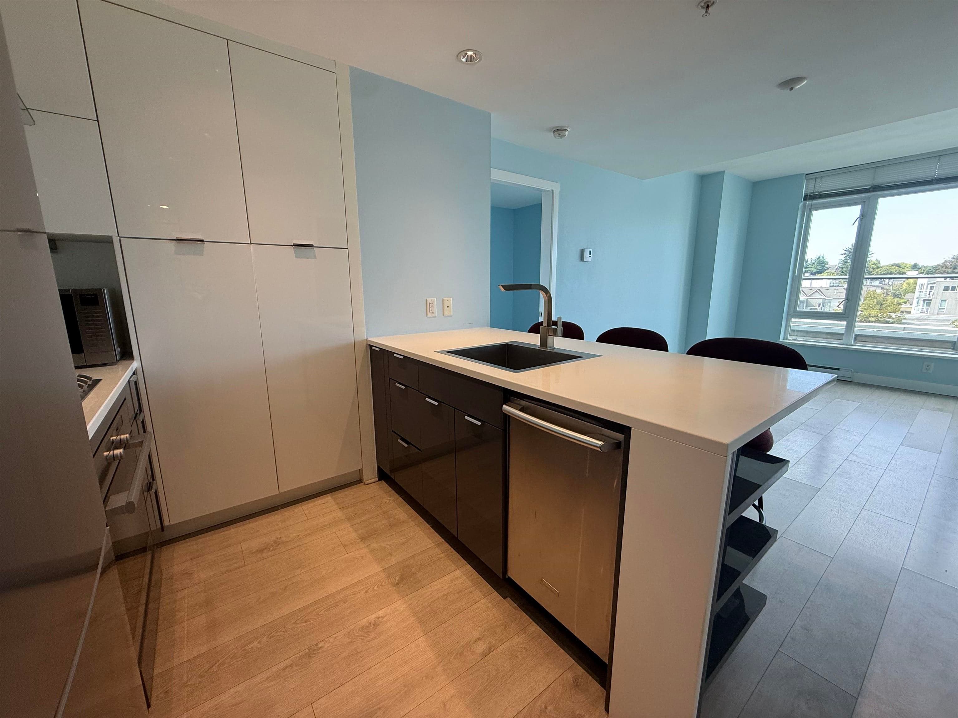 704 - 1777 W 7th Avenue, Vancouver, V6J 0E5 — photo 2
