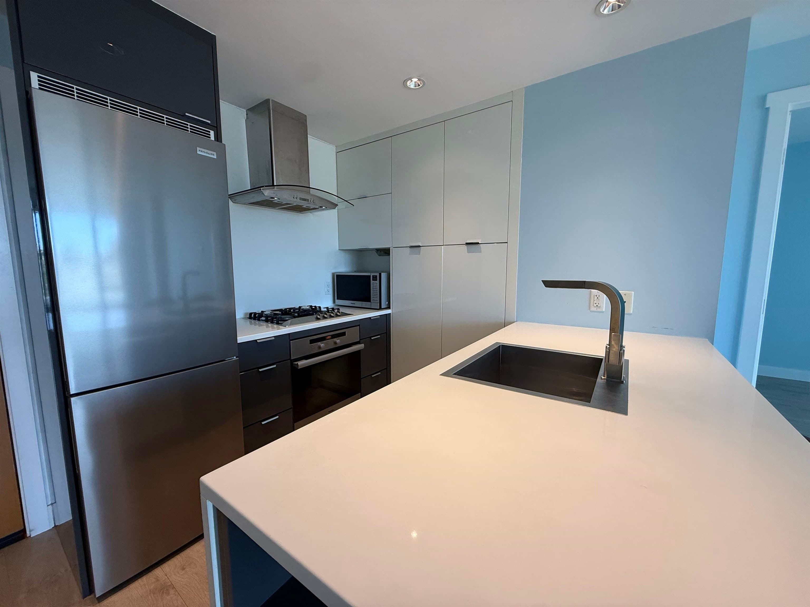 704 - 1777 W 7th Avenue, Vancouver, V6J 0E5 — photo 1