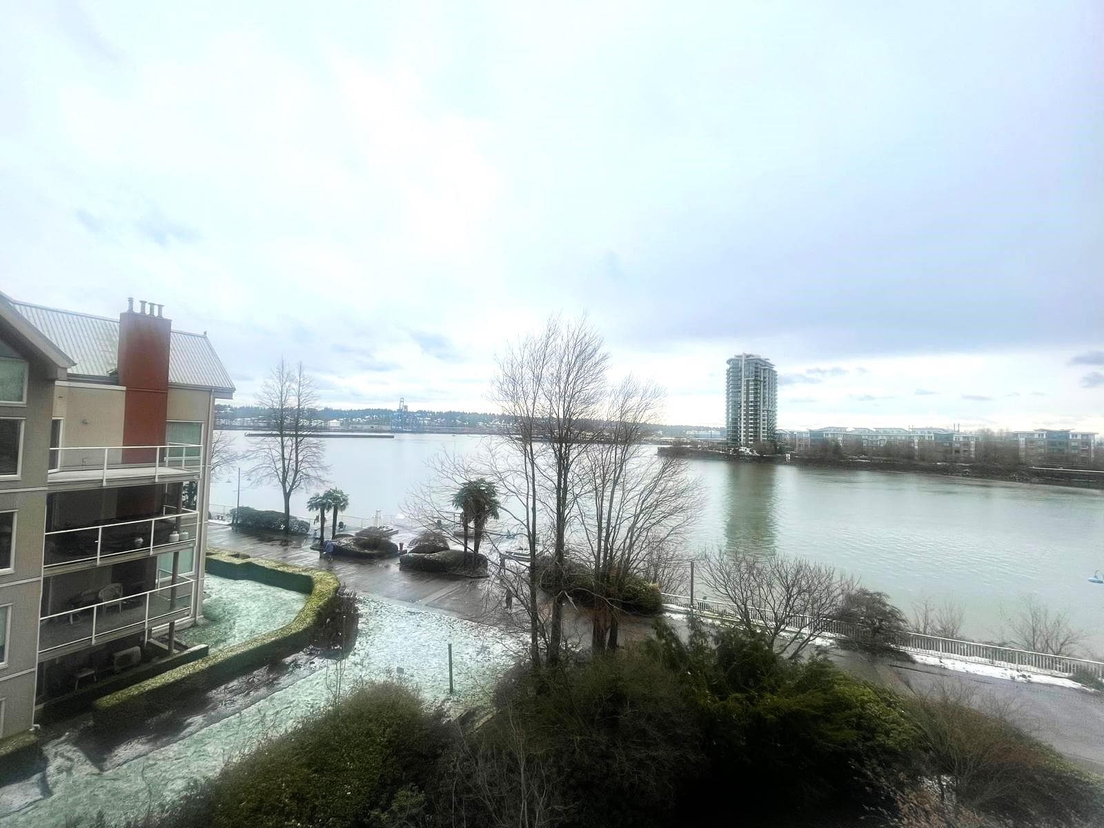 403 - 1250 Quayside Drive, New Westminster, V3M 6E2 — photo 4