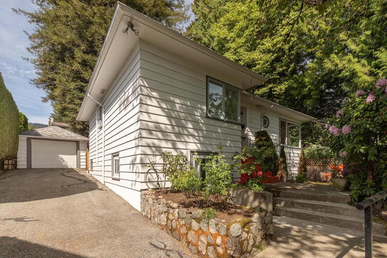 1441 Haywood Avenue, West Vancouver, V7T 1V5 — photo 2