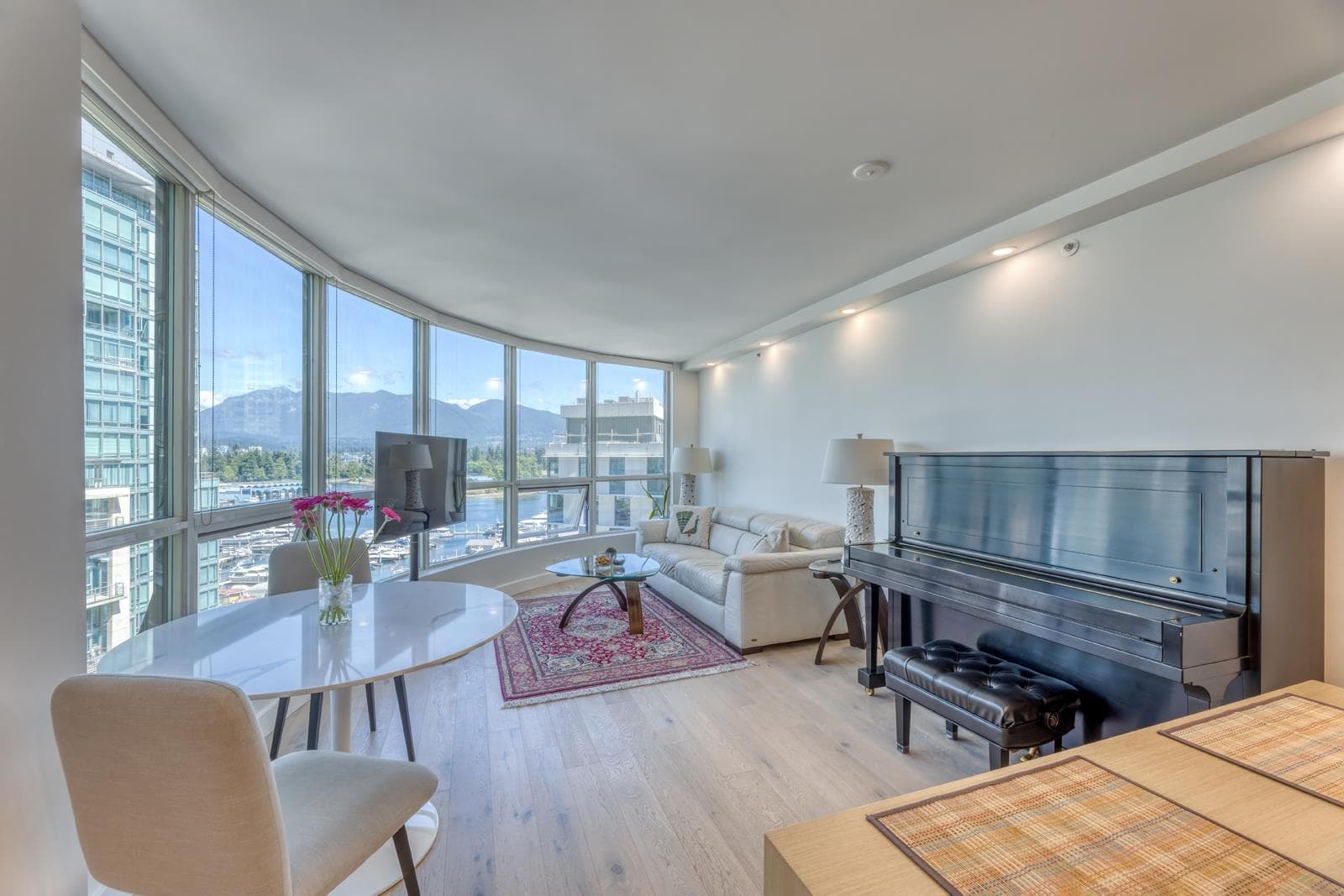 1001 - 588 Broughton Street, Vancouver, V6G 3E3 — photo 2