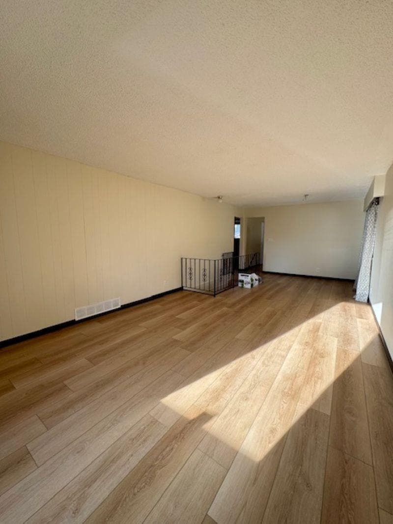 1947 Grant Avenue, Port Coquitlam, V3B 1P6 — photo 2