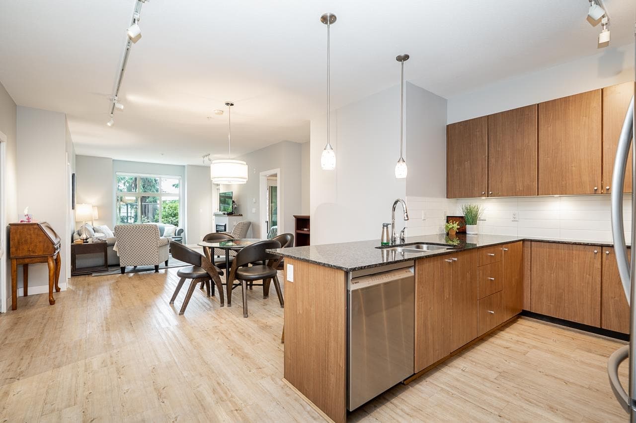 106 - 265 Ross Drive, New Westminster, V3L 0C8 — photo 2