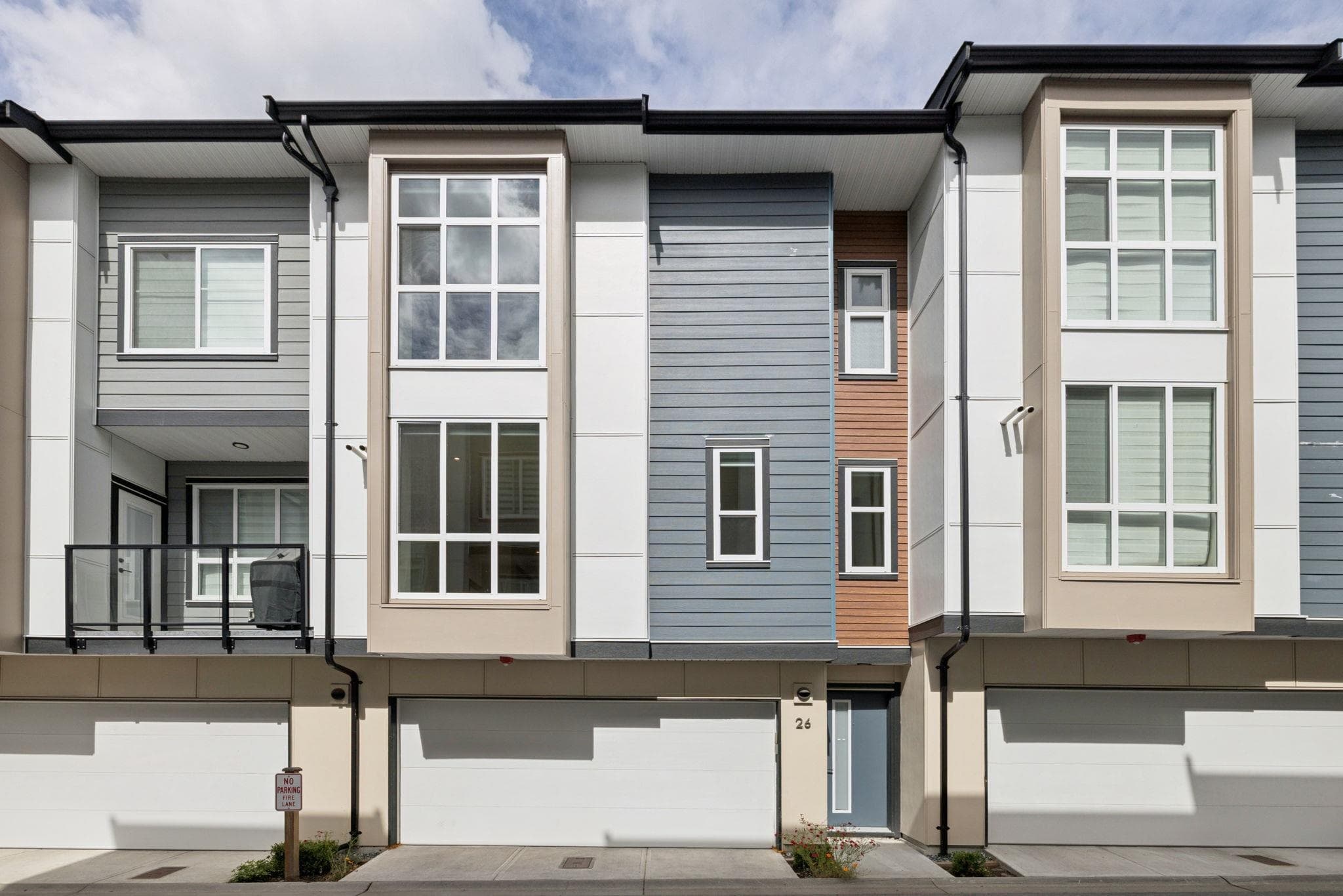 26 - 7670 207 Street, Langley
