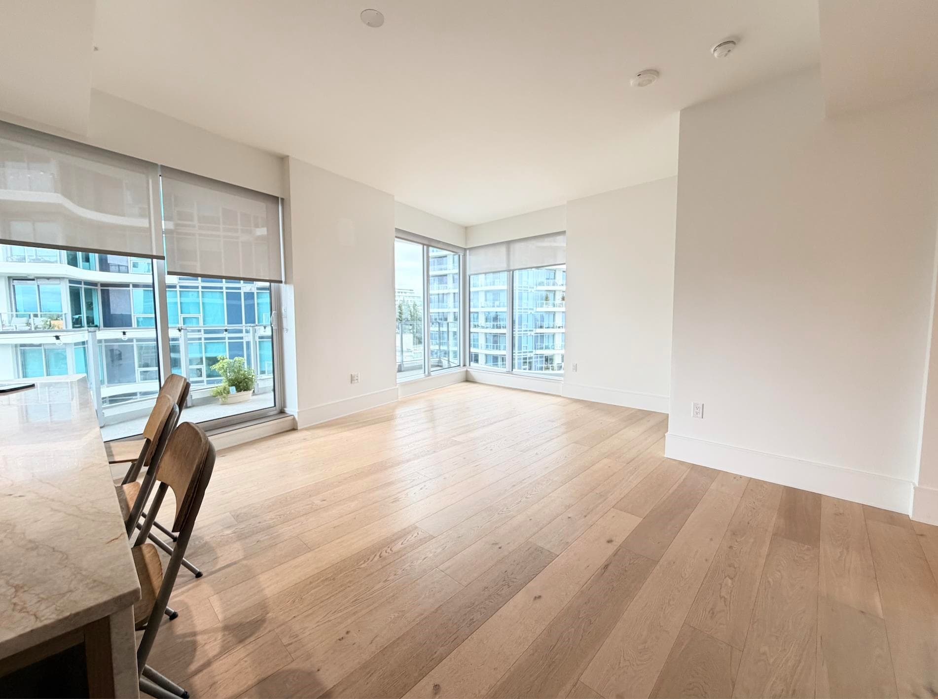 1105 - 1500 Martin Street, White Rock