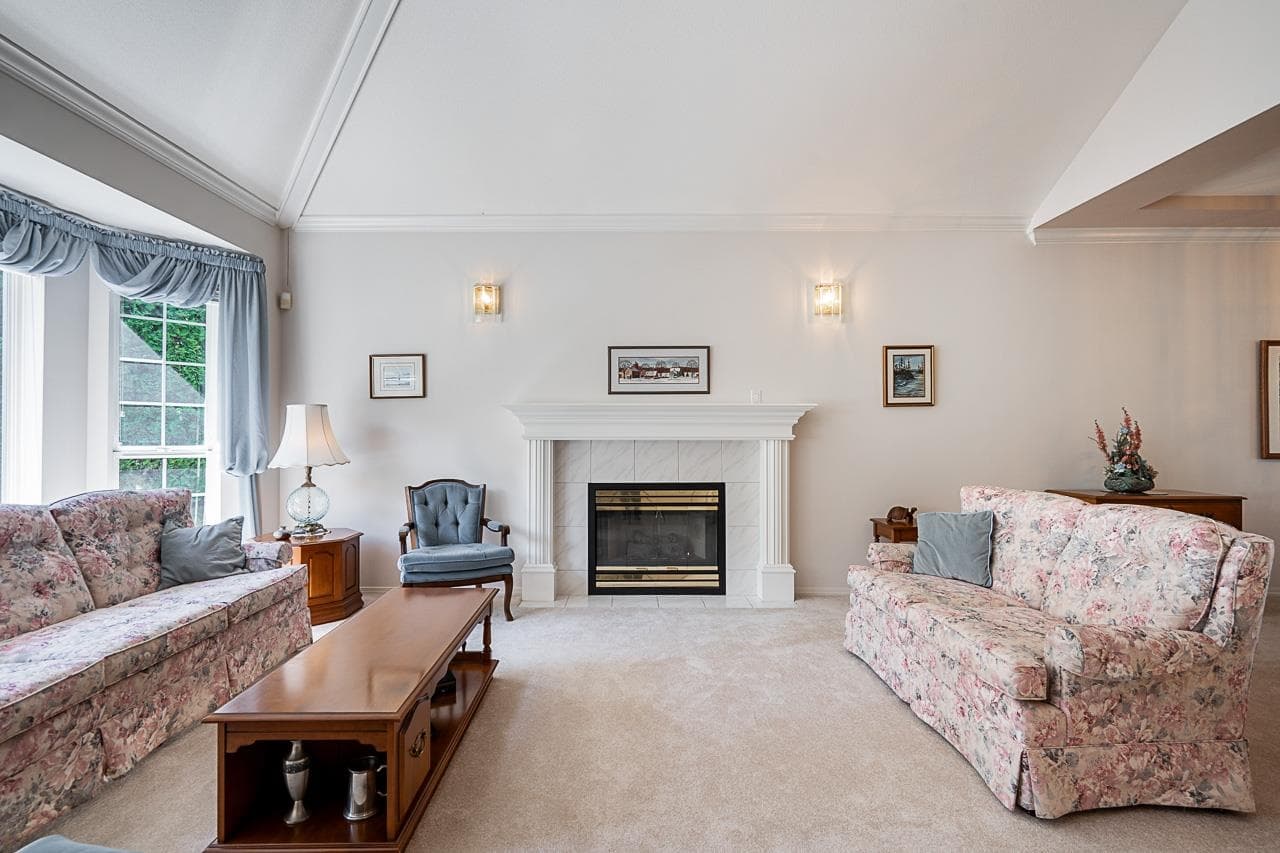 11443 Royal Crescent, Surrey, V3V 6V5 — photo 5
