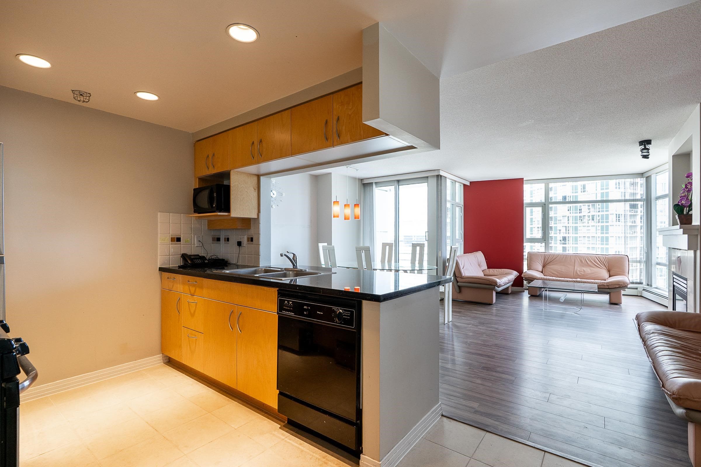 2303 - 1199 Marinaside Crescent, Vancouver, V6Z 2Y2 — photo 3