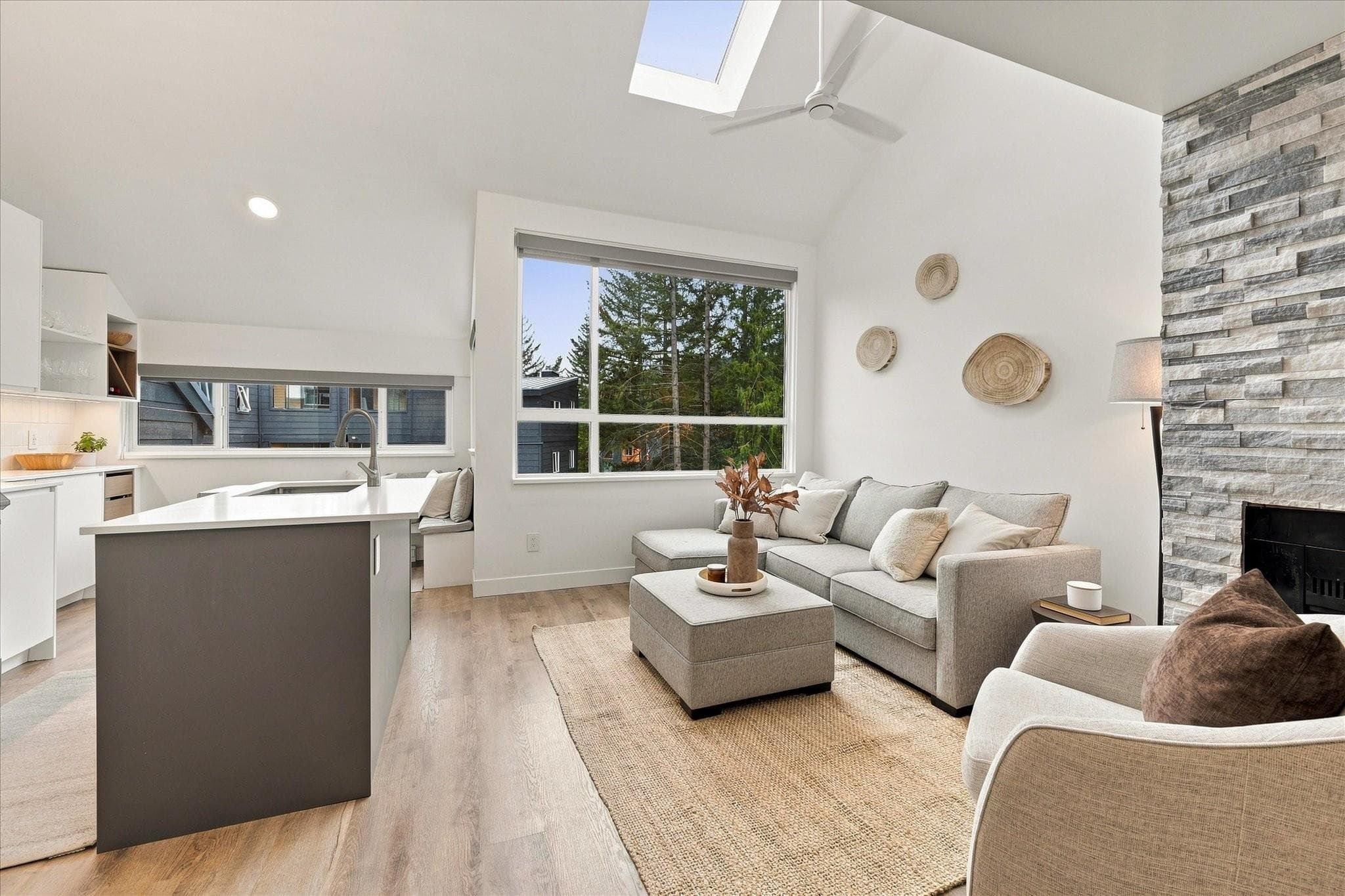 9 - 2110 Whistler Road, Whistler, V8E 0A6 — photo 2