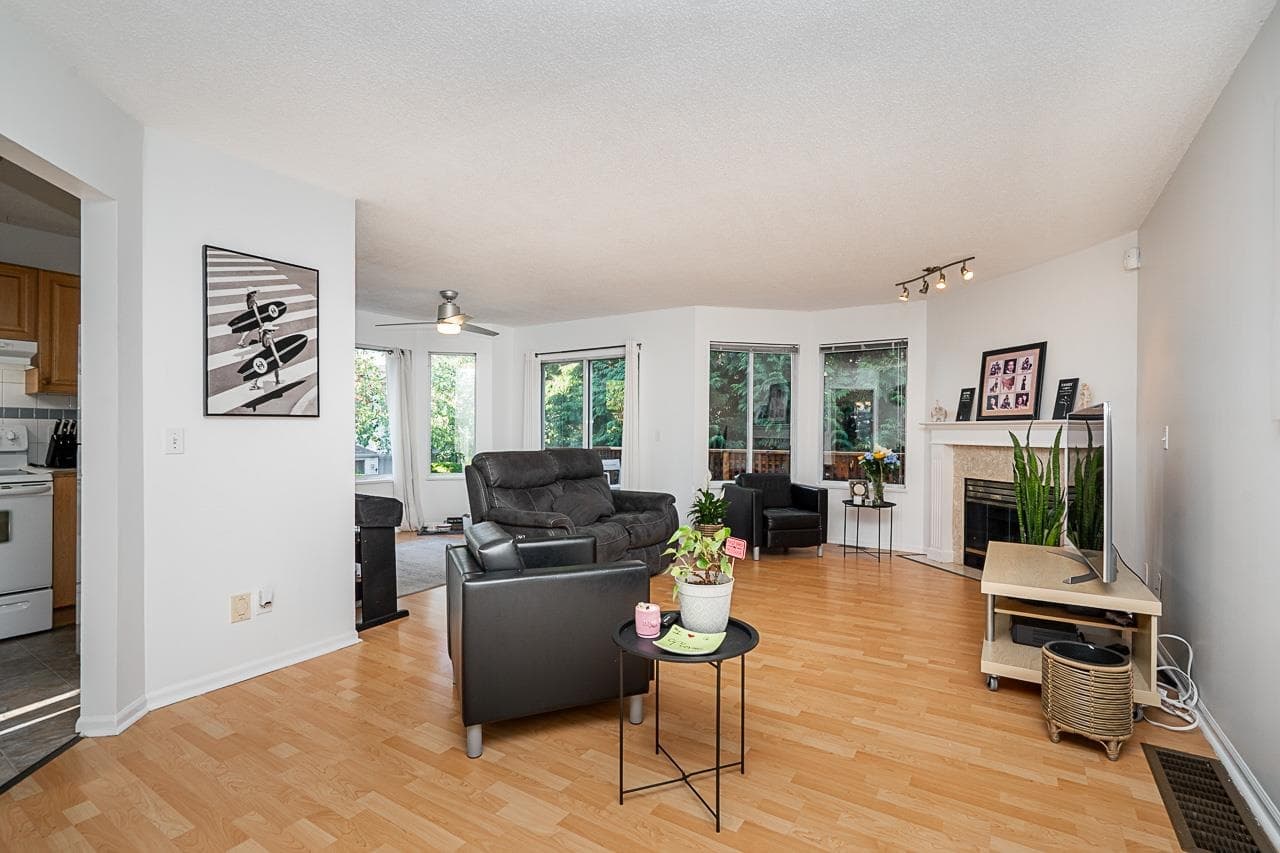 43 - 7875 122 Street, Surrey, V3W 0Y8 — photo 3