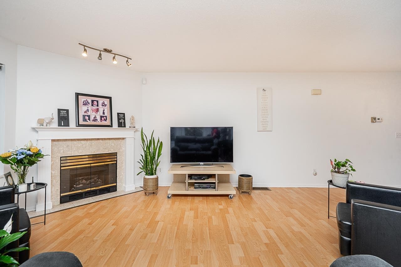 43 - 7875 122 Street, Surrey, V3W 0Y8 — photo 4