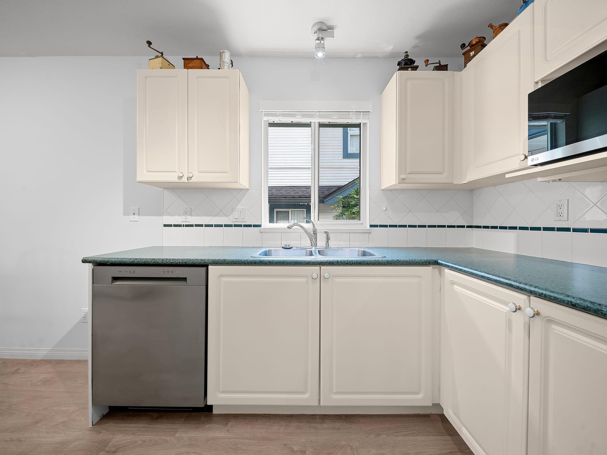27 - 7330 122 Street, Surrey, V3W 1B4 — photo 4
