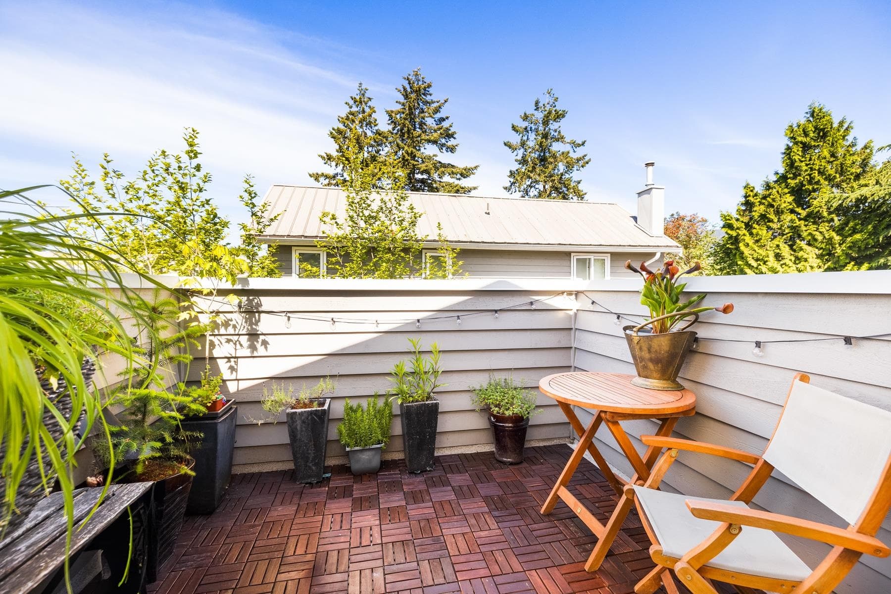 303 - 1528 Bowser Avenue, North Vancouver, V7P 2Y3 — photo 4